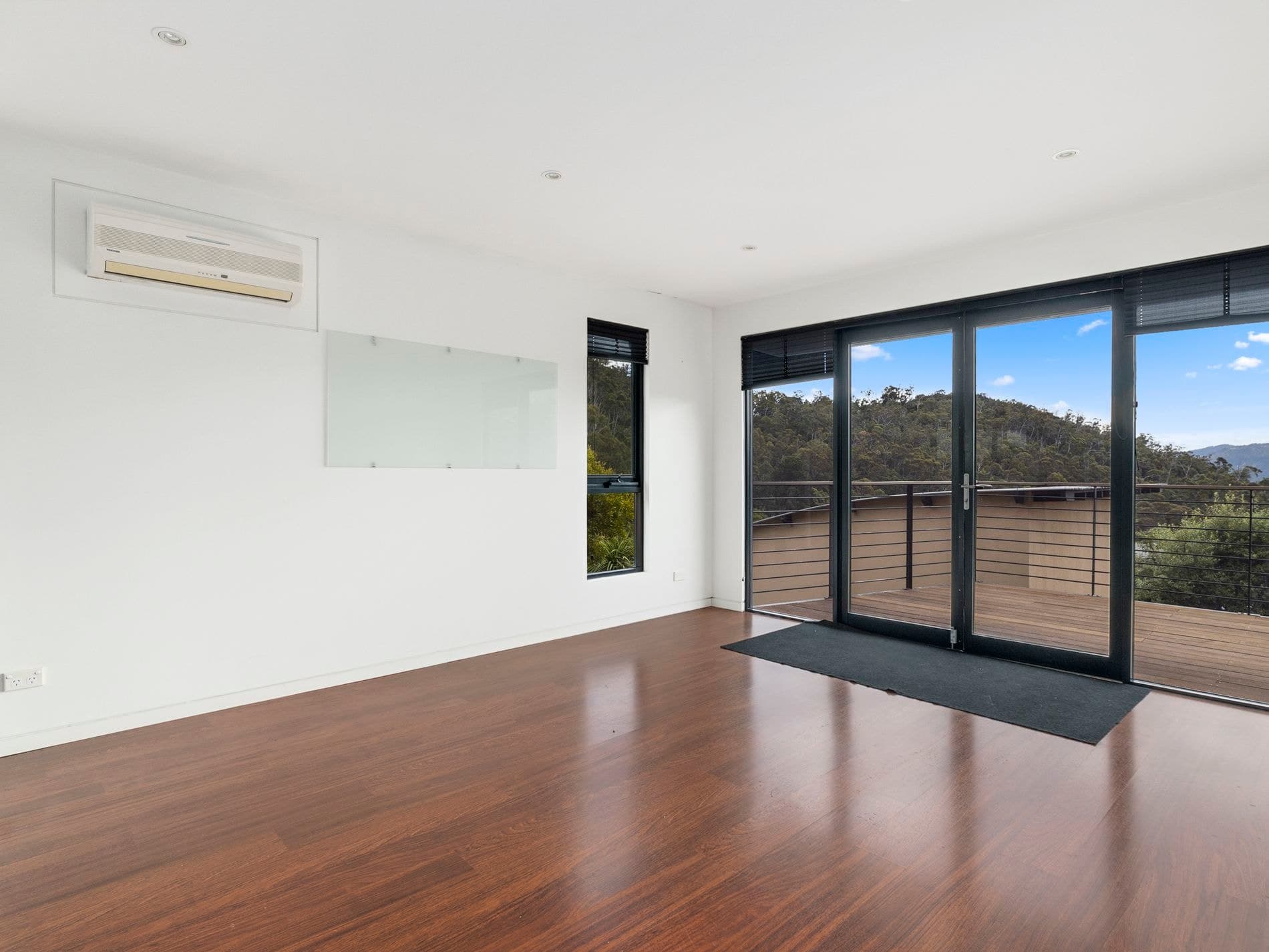 7 Nielson Drive, Montrose, Montrose - Thumbnail 2