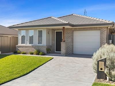 76 Loretto Way, Hamlyn Terrace - Image 1