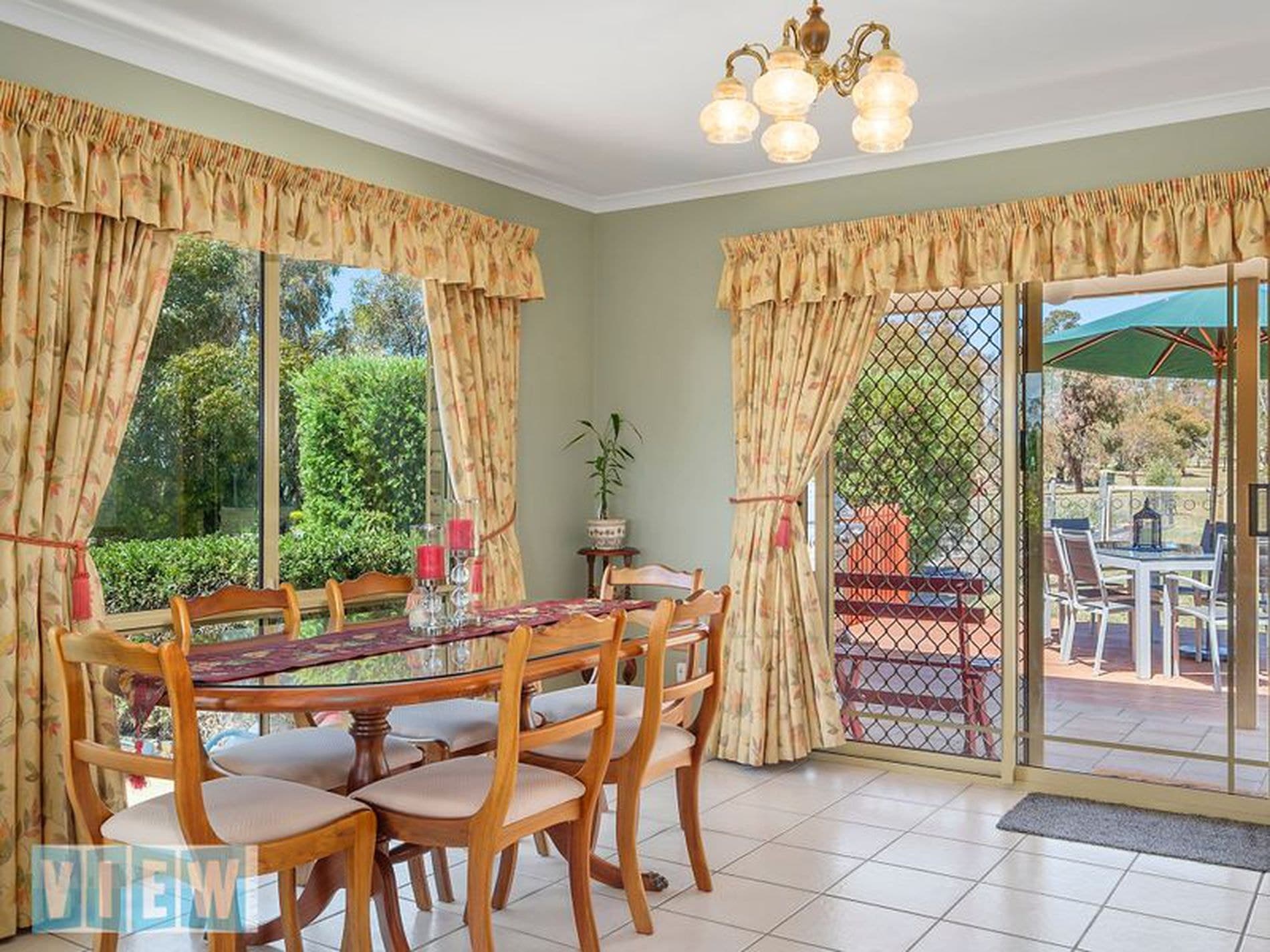 10 Mahogany Place, Acton Park, Acton Park - Thumbnail 4