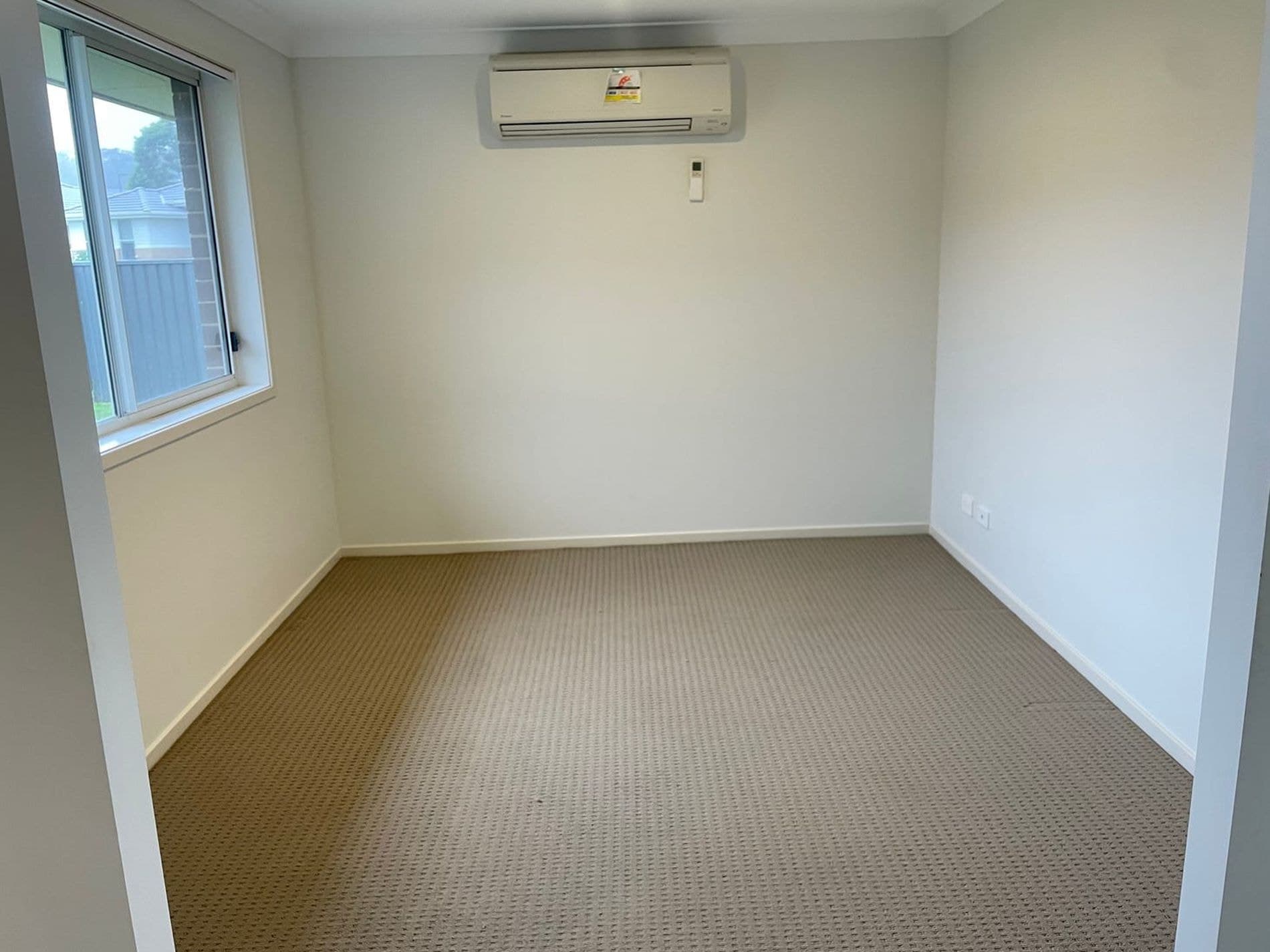 6 Glen Ayr Avenue, Cliftleigh - Thumbnail 6