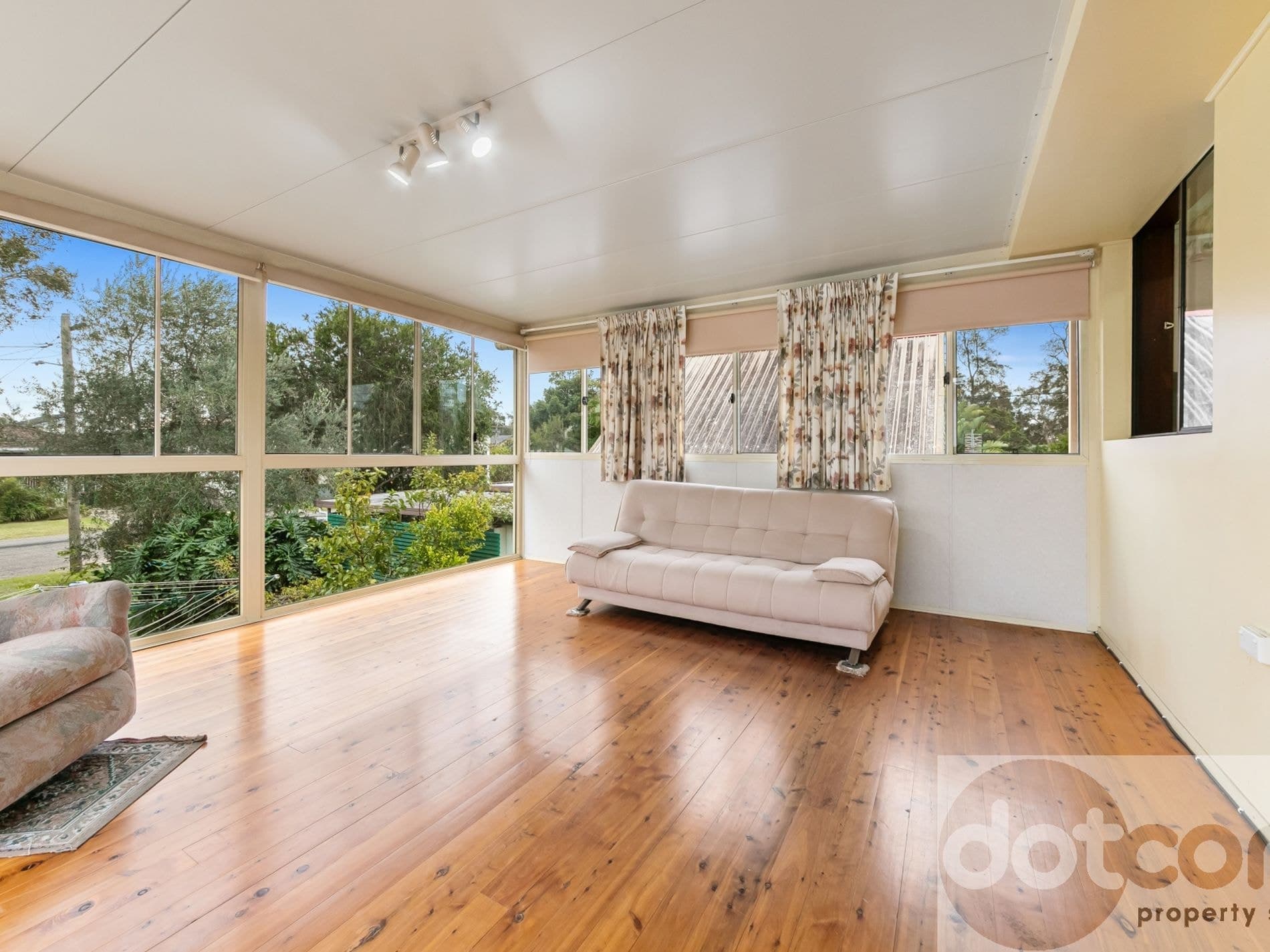 34 Natuna Ave, Budgewoi - Thumbnail 8