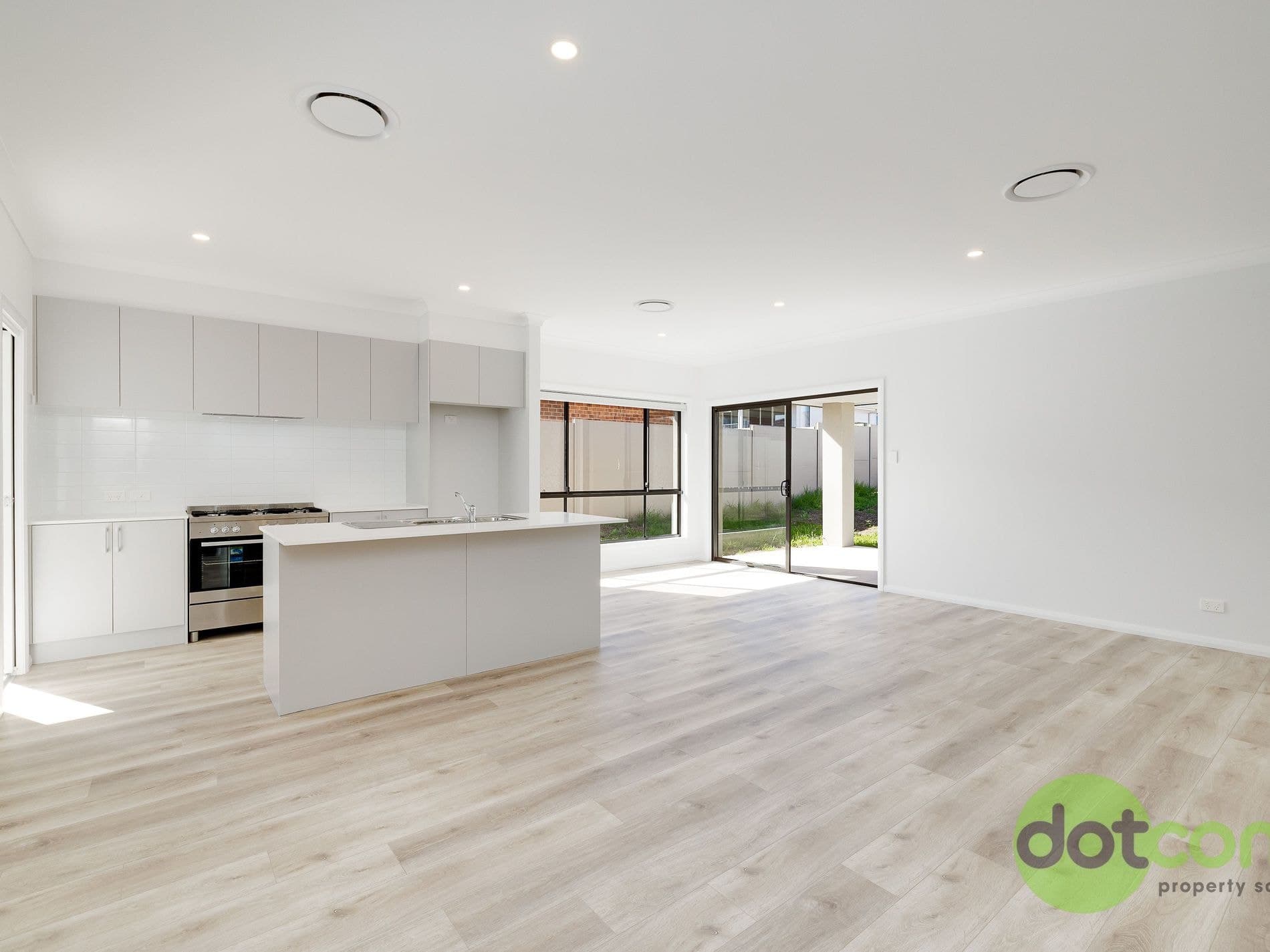 10 Solomon Street, North Rothbury - Thumbnail 2