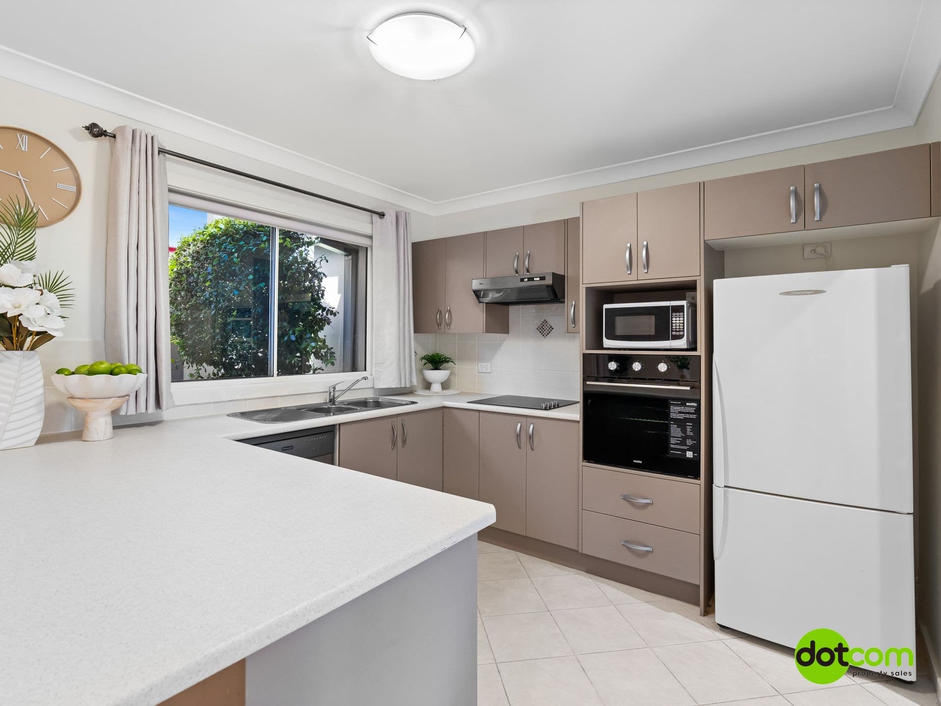 KILLARNEY VALE, Killarney Vale - Thumbnail 4