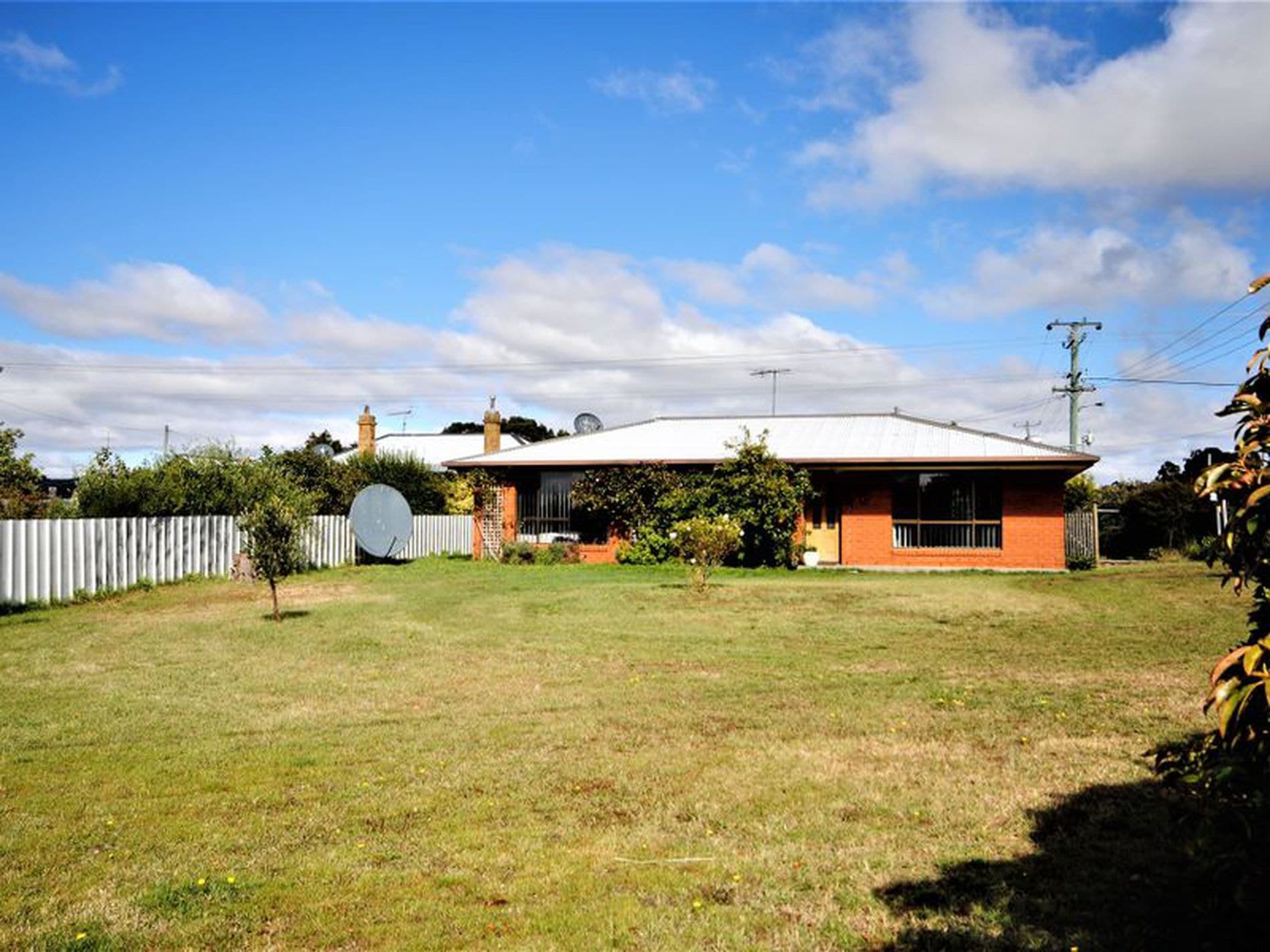 90 Esplanade, Oatlands, Oatlands - Image 1
