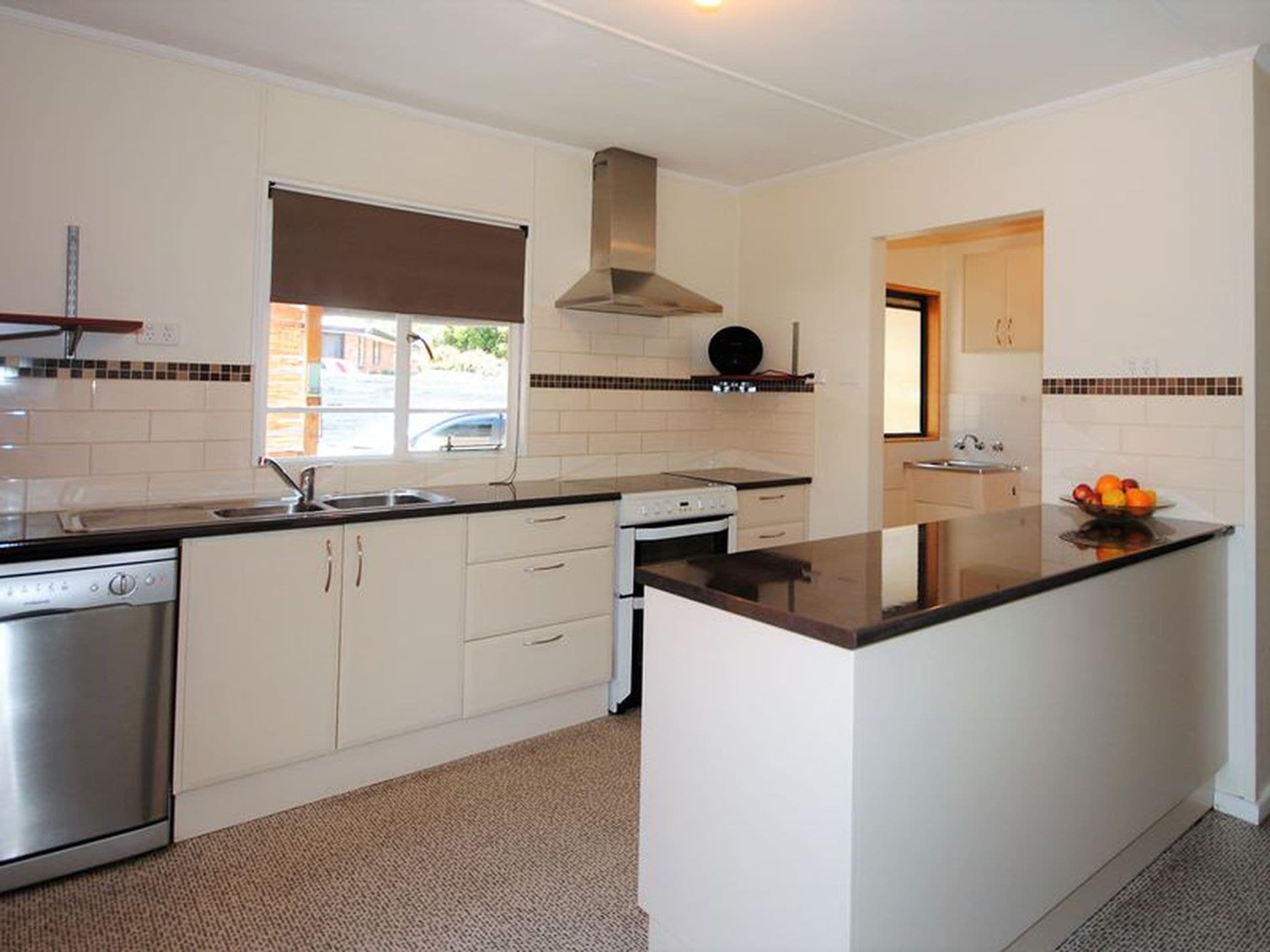 1 / 13 Bounty Street, Warrane, Warrane - Image 1