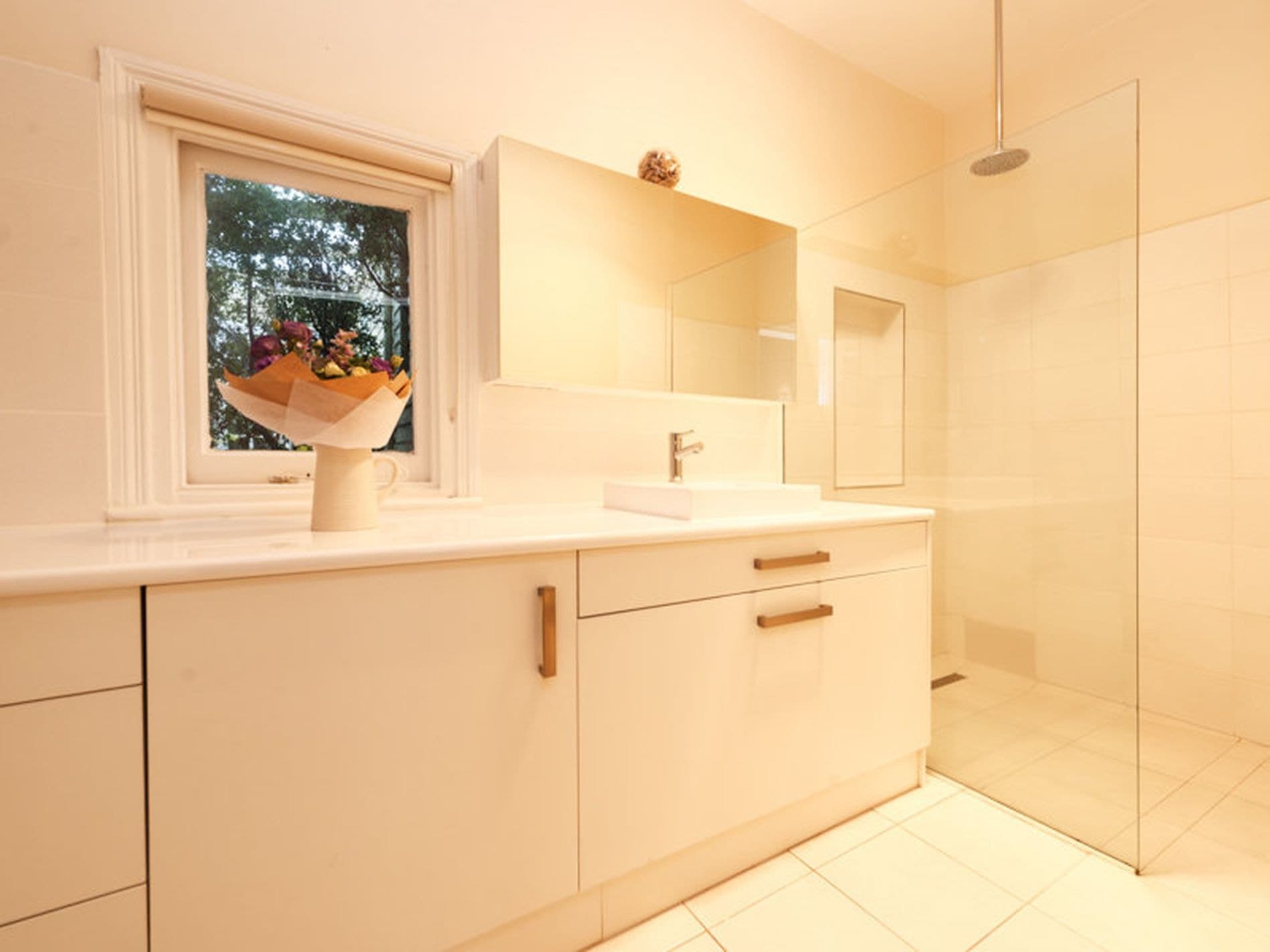 13 Seymour Street, NEW TOWN TAS, New Town - Thumbnail 8