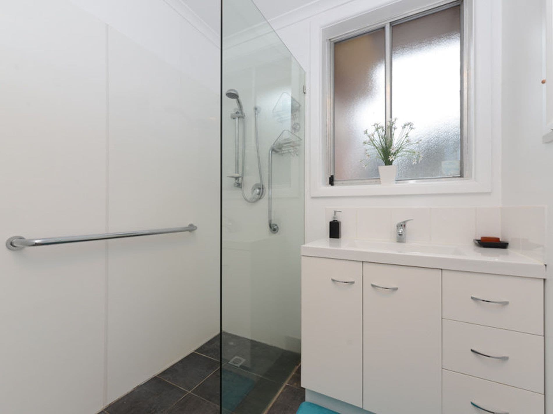 7 Milburn Place, Glenorchy, Glenorchy - Thumbnail 8