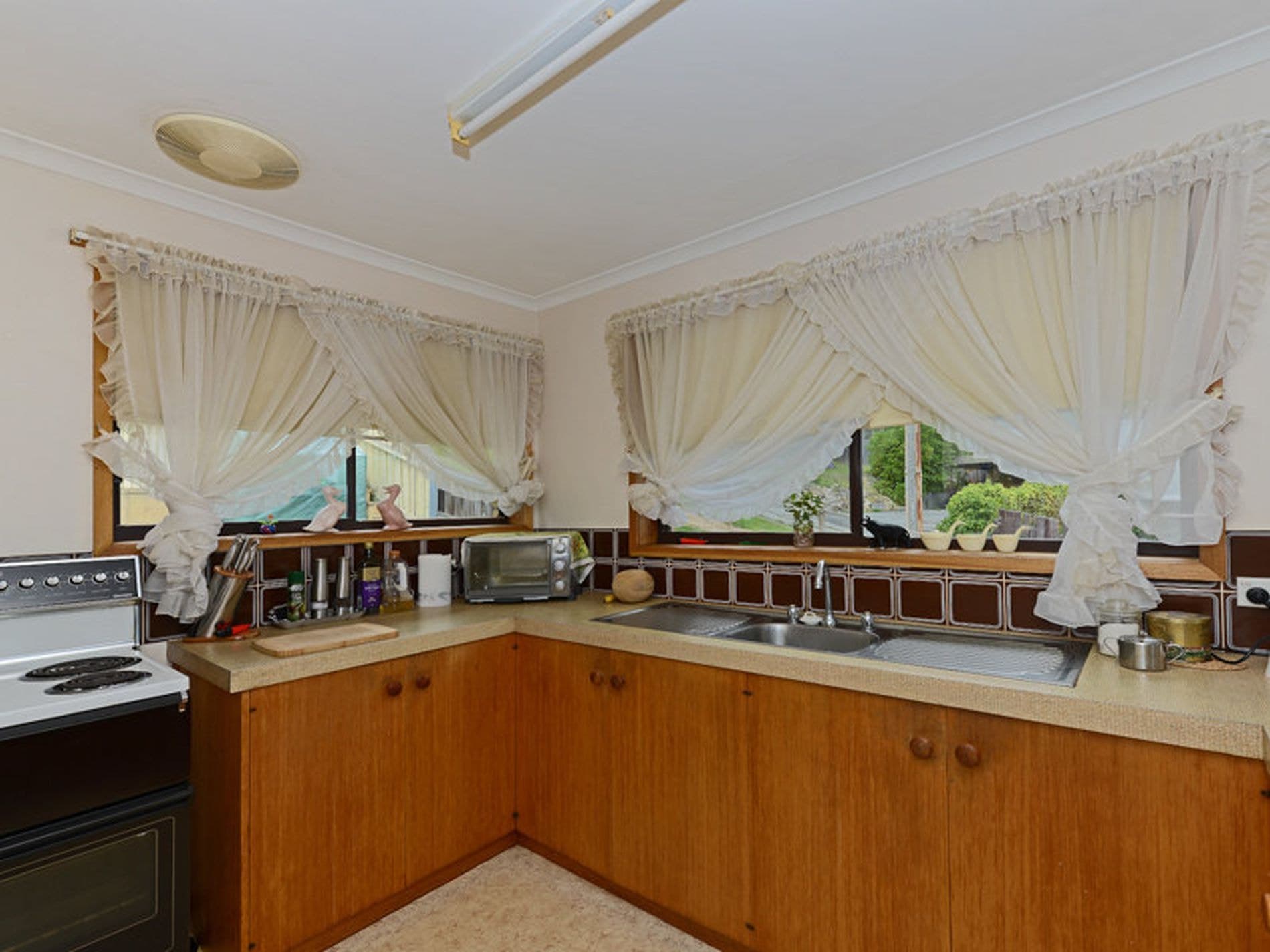 2 / 158 Derwent Avenue, LINDISFARNE TAS, Lindisfarne - Thumbnail 5
