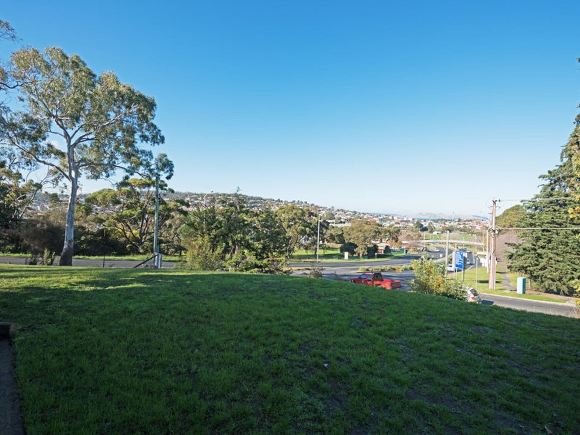 1 Riawena Road, MONTAGU BAY TAS, Montagu Bay - Thumbnail 2