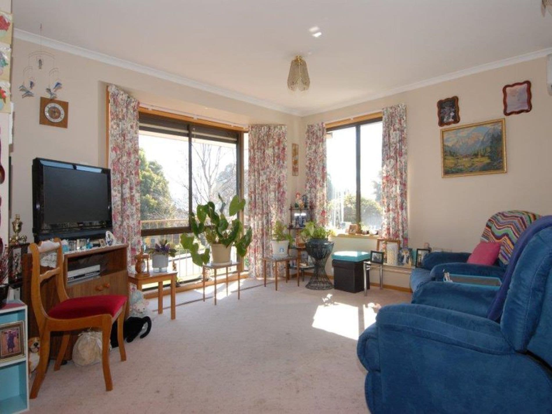 35 Village Drive, Kingston, Kingston - Thumbnail 4