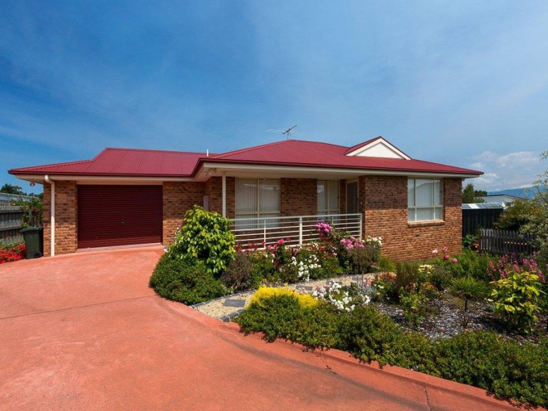 Redwood Road, KINGSTON TAS, Kingston - Image 1