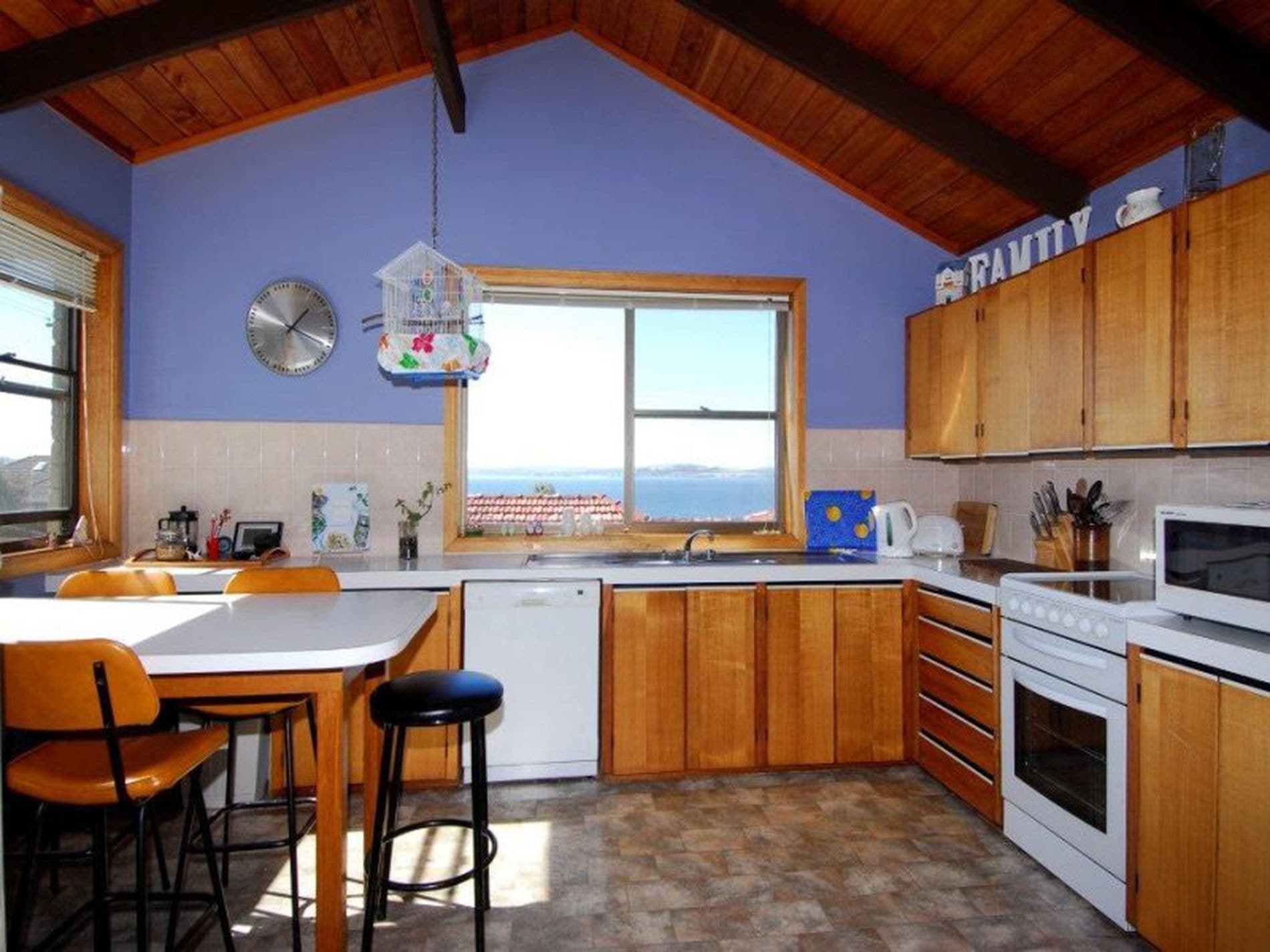 9 Tarana Road, BLACKMANS BAY TAS, Blackmans Bay - Thumbnail 3