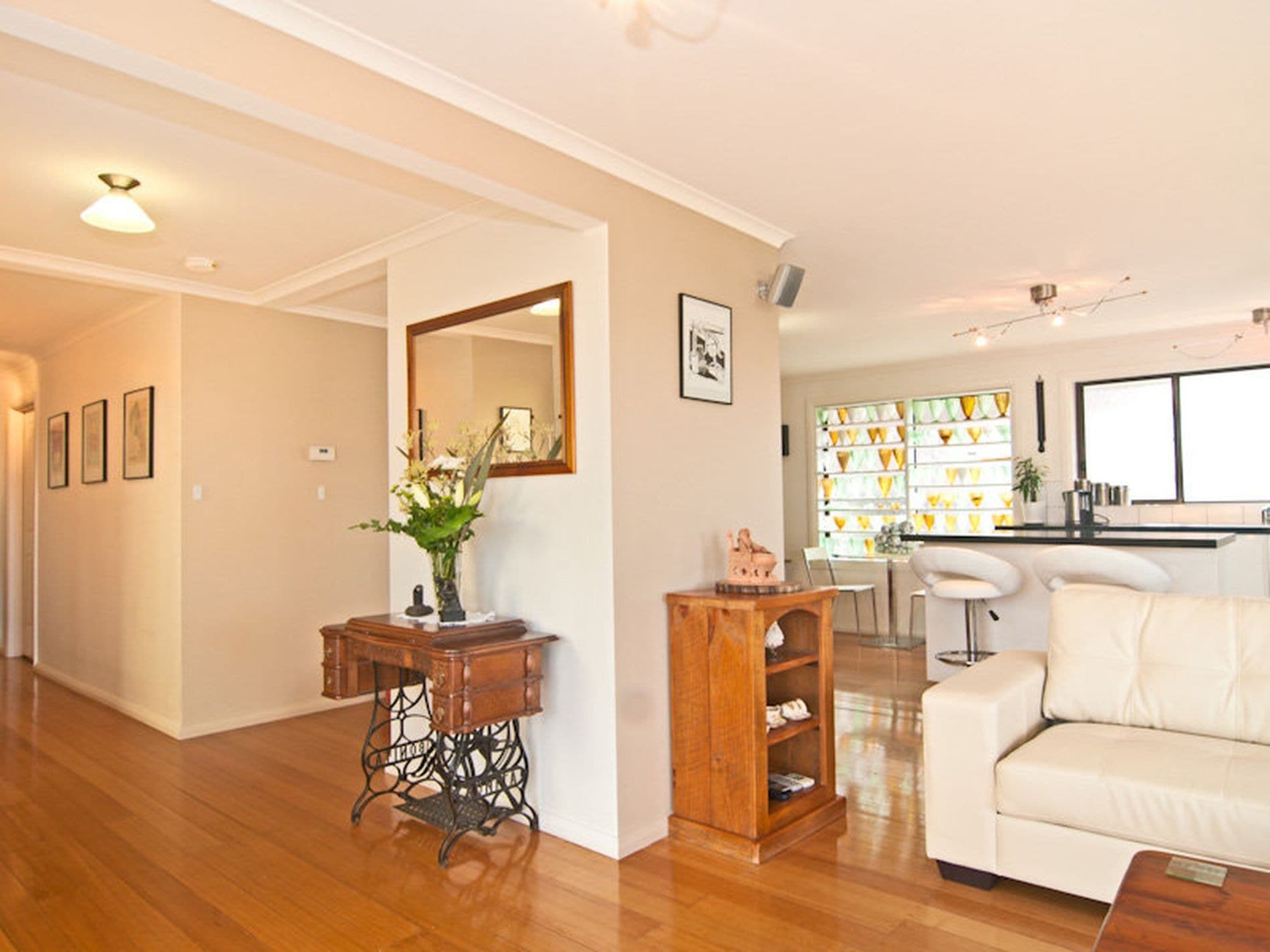 45 Begonia Street, LINDISFARNE TAS, Lindisfarne - Thumbnail 5