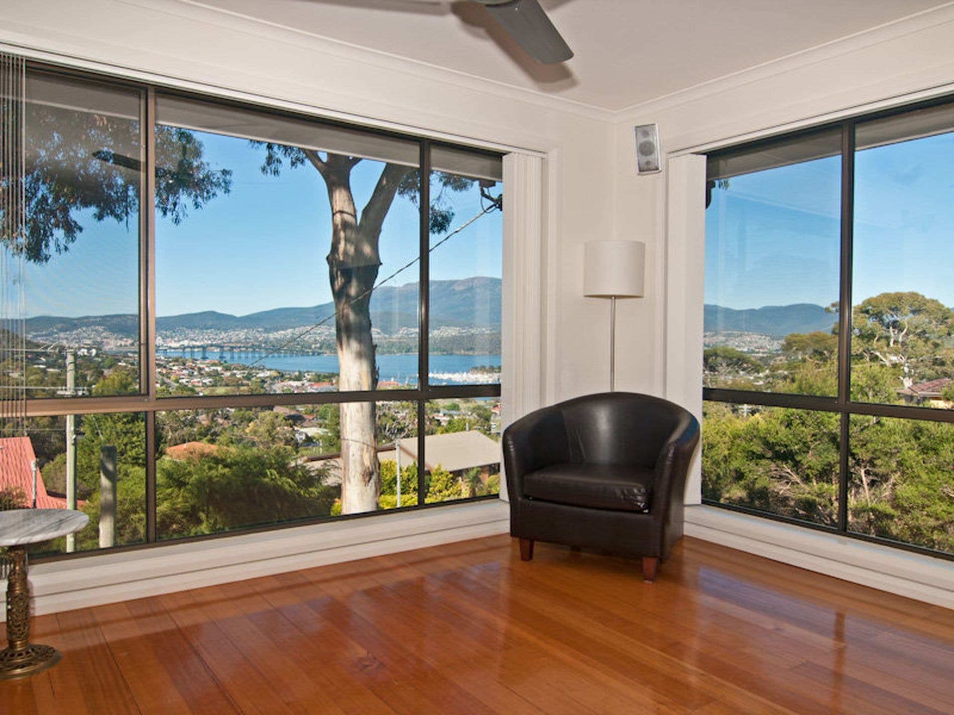 45 Begonia Street, LINDISFARNE TAS, Lindisfarne - Thumbnail 6