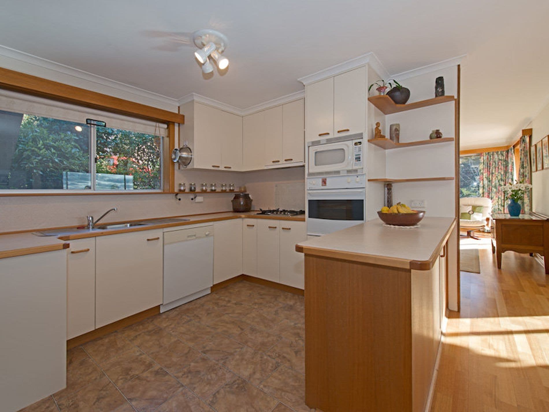 1 / 452 Churchill Avenue, SANDY BAY TAS, Sandy Bay - Thumbnail 8