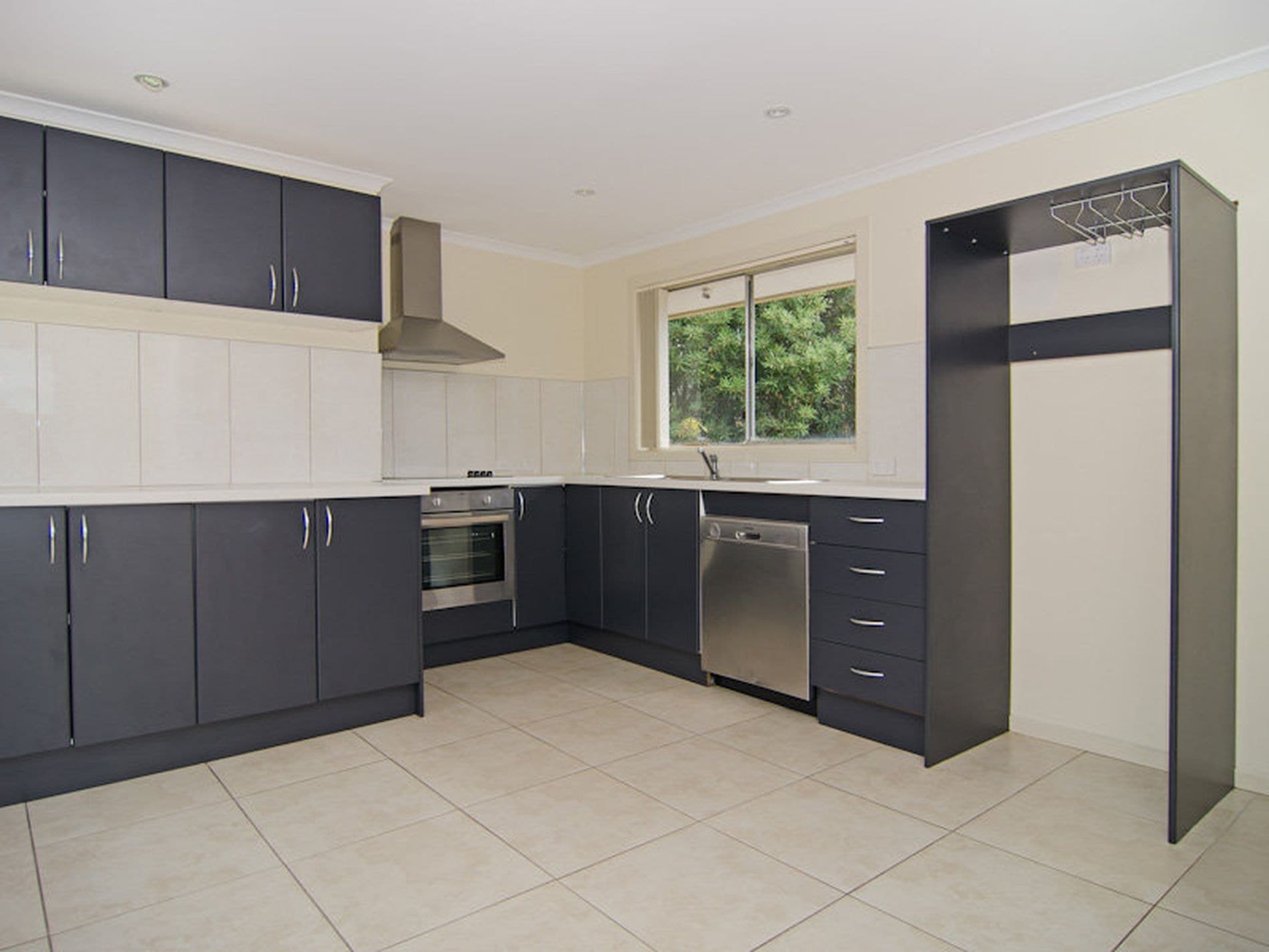 4 Courtleigh Place, Blackmans Bay, Blackmans Bay - Thumbnail 3