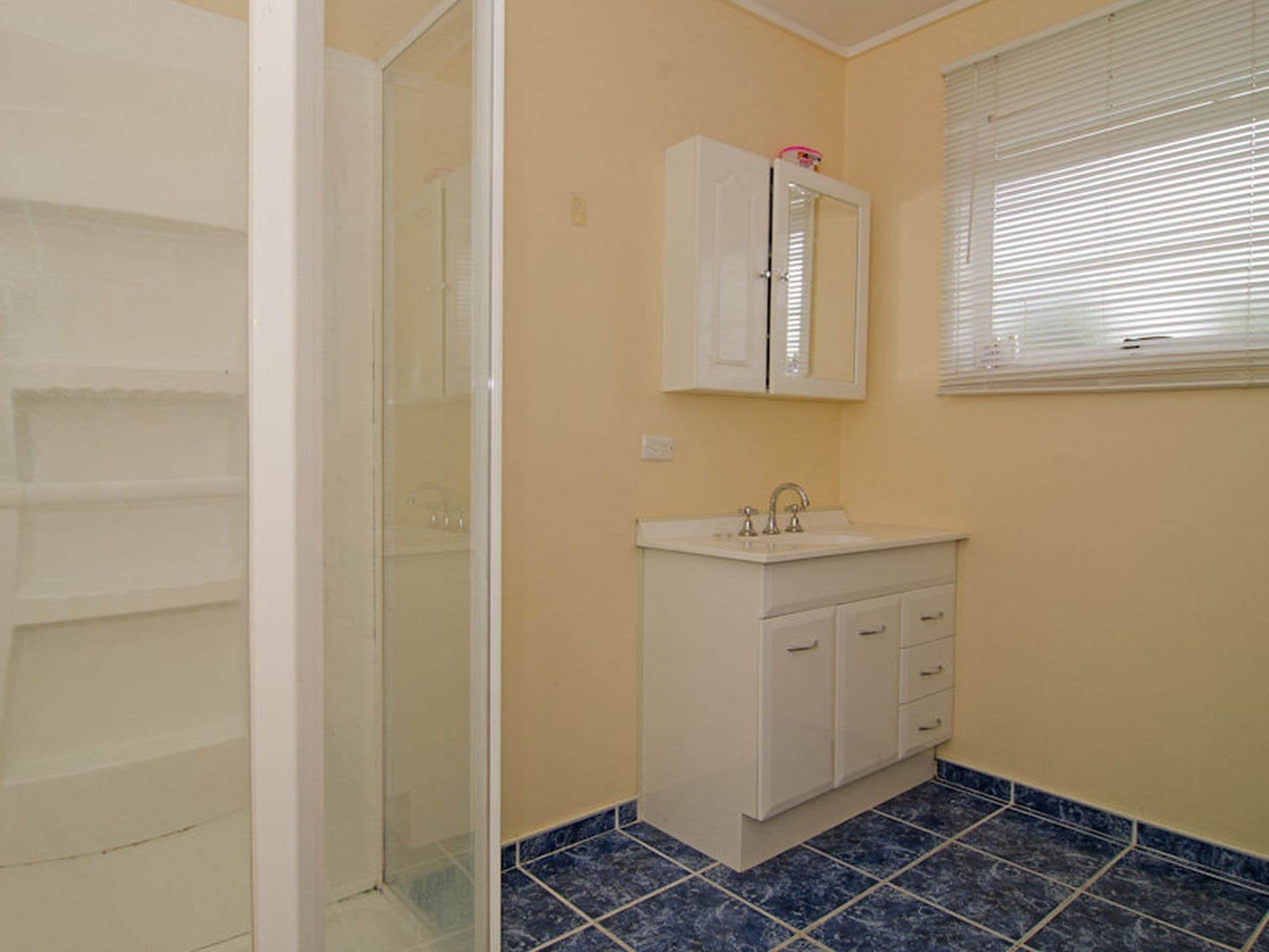 2 Chelsea Court, LINDISFARNE TAS, Lindisfarne - Thumbnail 6