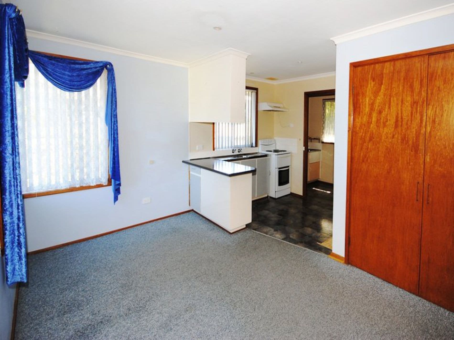 13 Hollycroft Way, CLARENDON VALE TAS, Clarendon Vale - Thumbnail 4