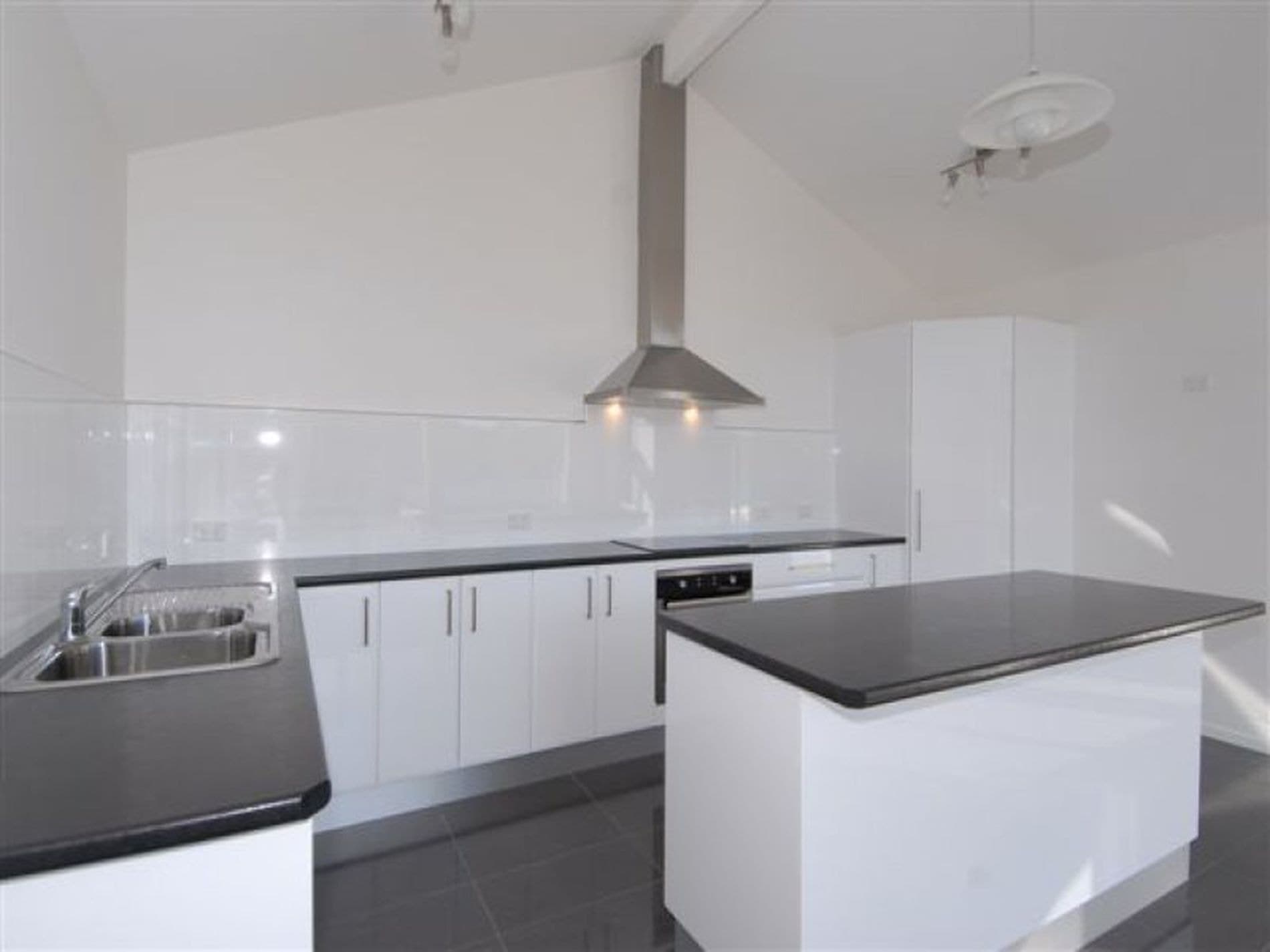1 / 5 Lomandra Drive, BLACKMANS BAY TAS, Blackmans Bay - Thumbnail 3