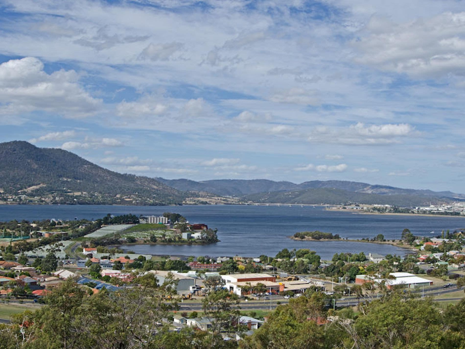 42 Coraki Street, CHIGWELL TAS, Chigwell - Thumbnail 2