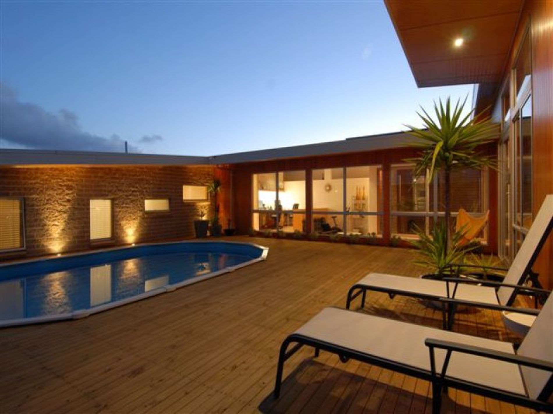 6 Corlacus Drive, Kingston, Kingston - Thumbnail 8