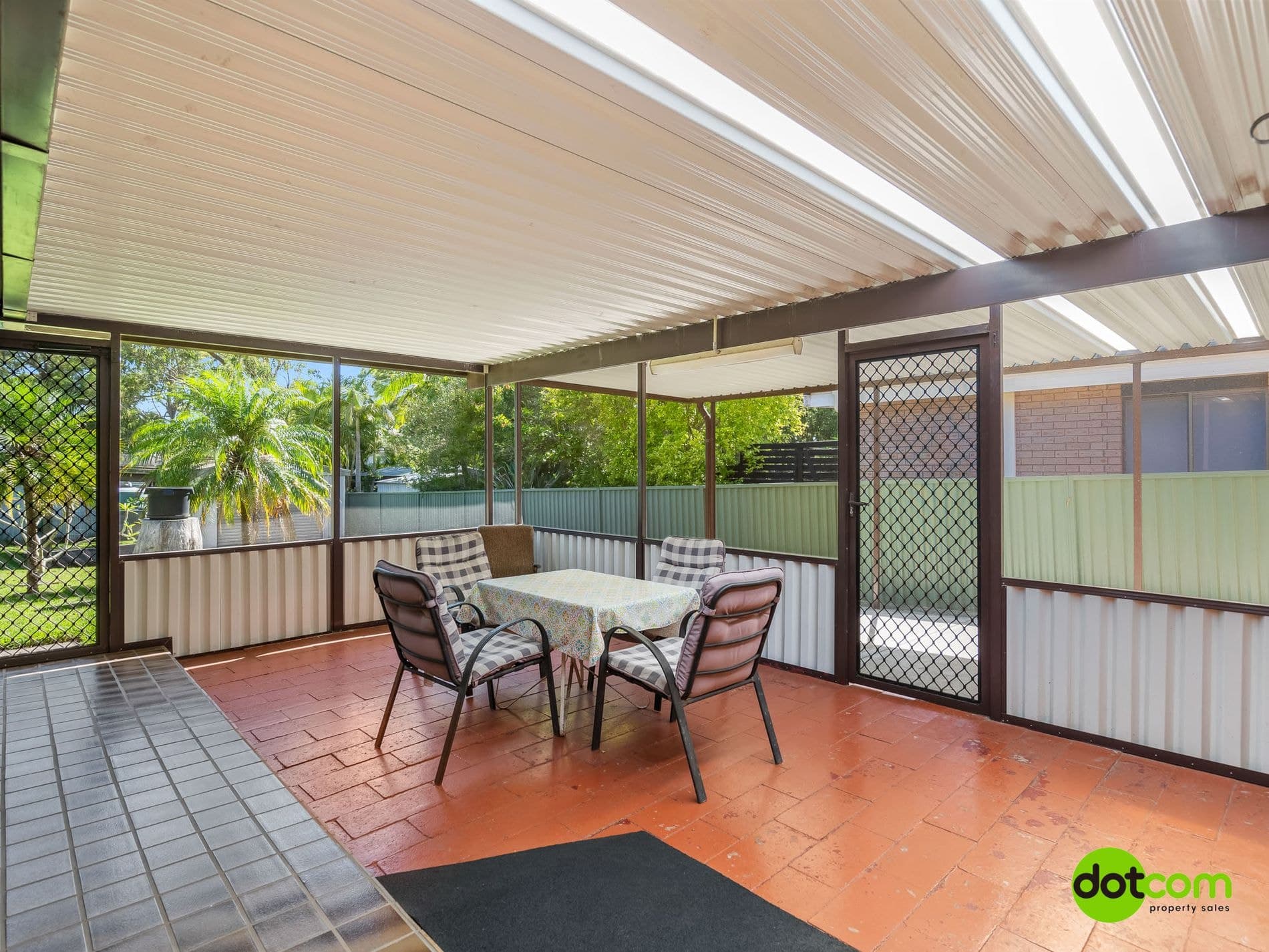 11 Inderan Avenue, Lake Haven, Lake Haven - Thumbnail 8