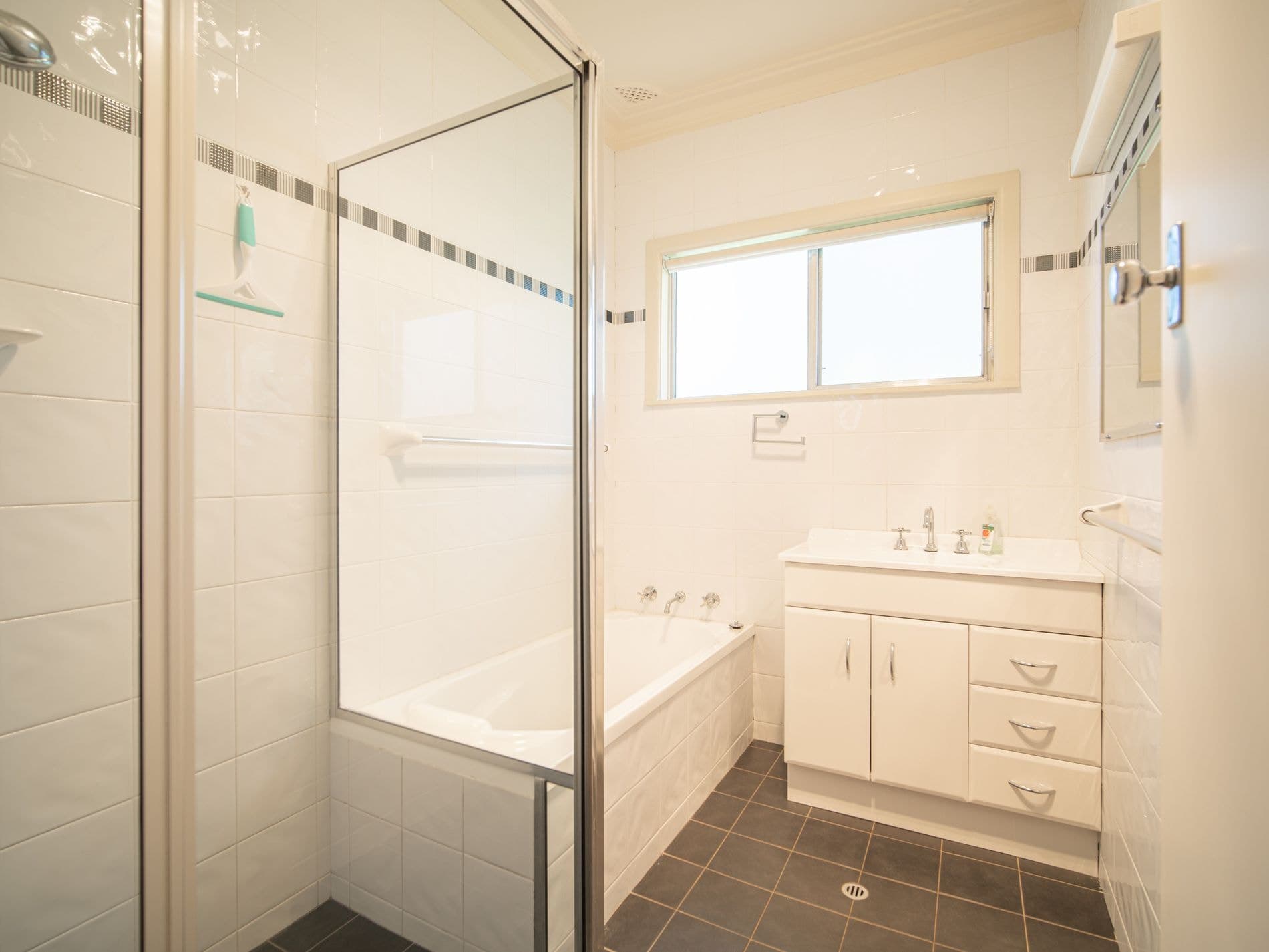 54 Holland Street, Tamworth, Tamworth - Thumbnail 8