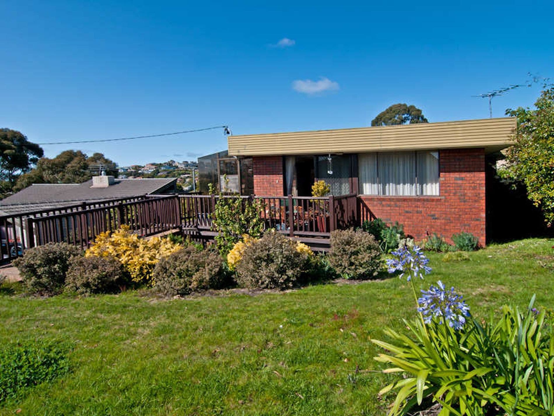 25 Tarana Road, BLACKMANS BAY TAS, Blackmans Bay - Thumbnail 3