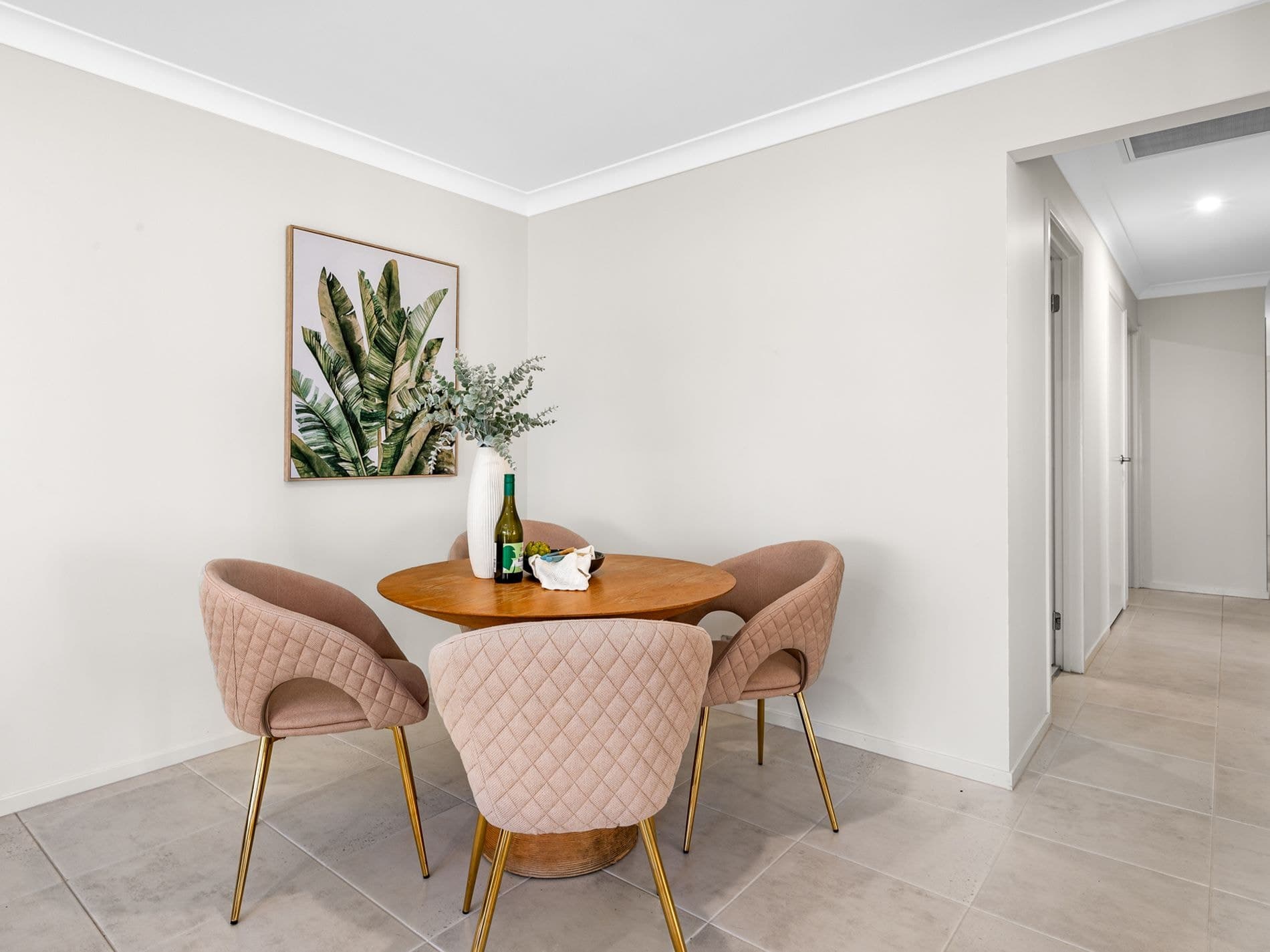 2 / 4 Caputar Way, Lochinvar, Lochinvar - Thumbnail 4