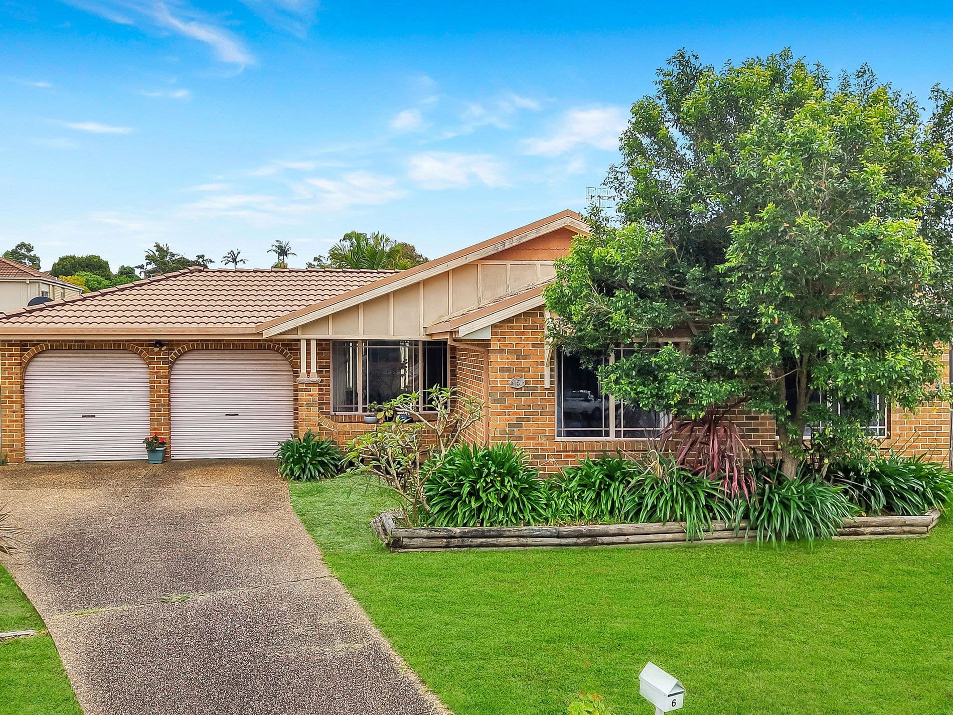 6 Barwon Close, Blue Haven, Blue Haven - Image 1
