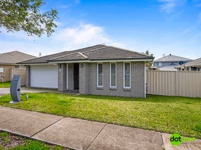 30 Grasstree Avenue, Woongarrah - Image 1