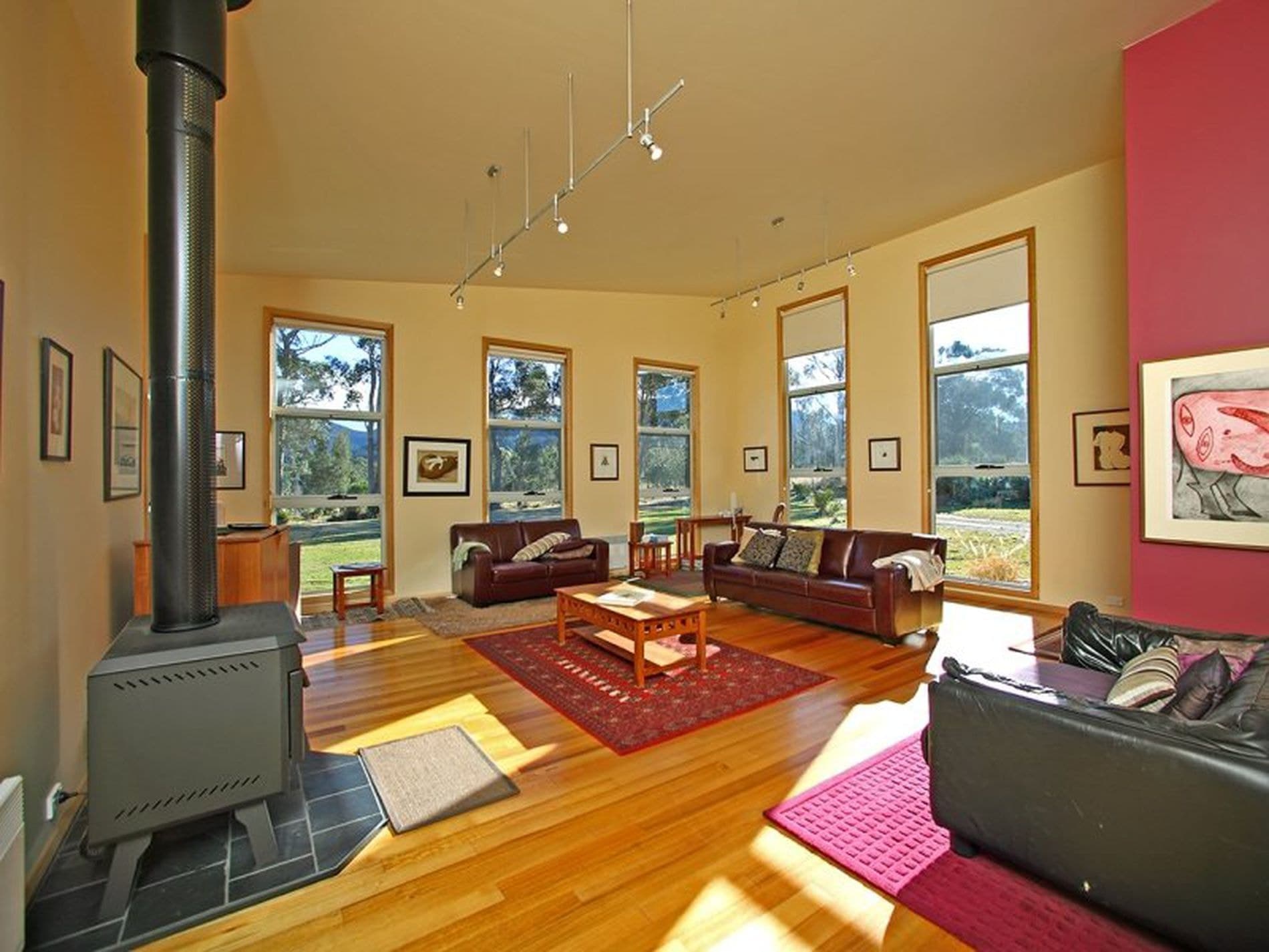 9 Penola Drive, LESLIE VALE TAS, Leslie Vale - Thumbnail 3