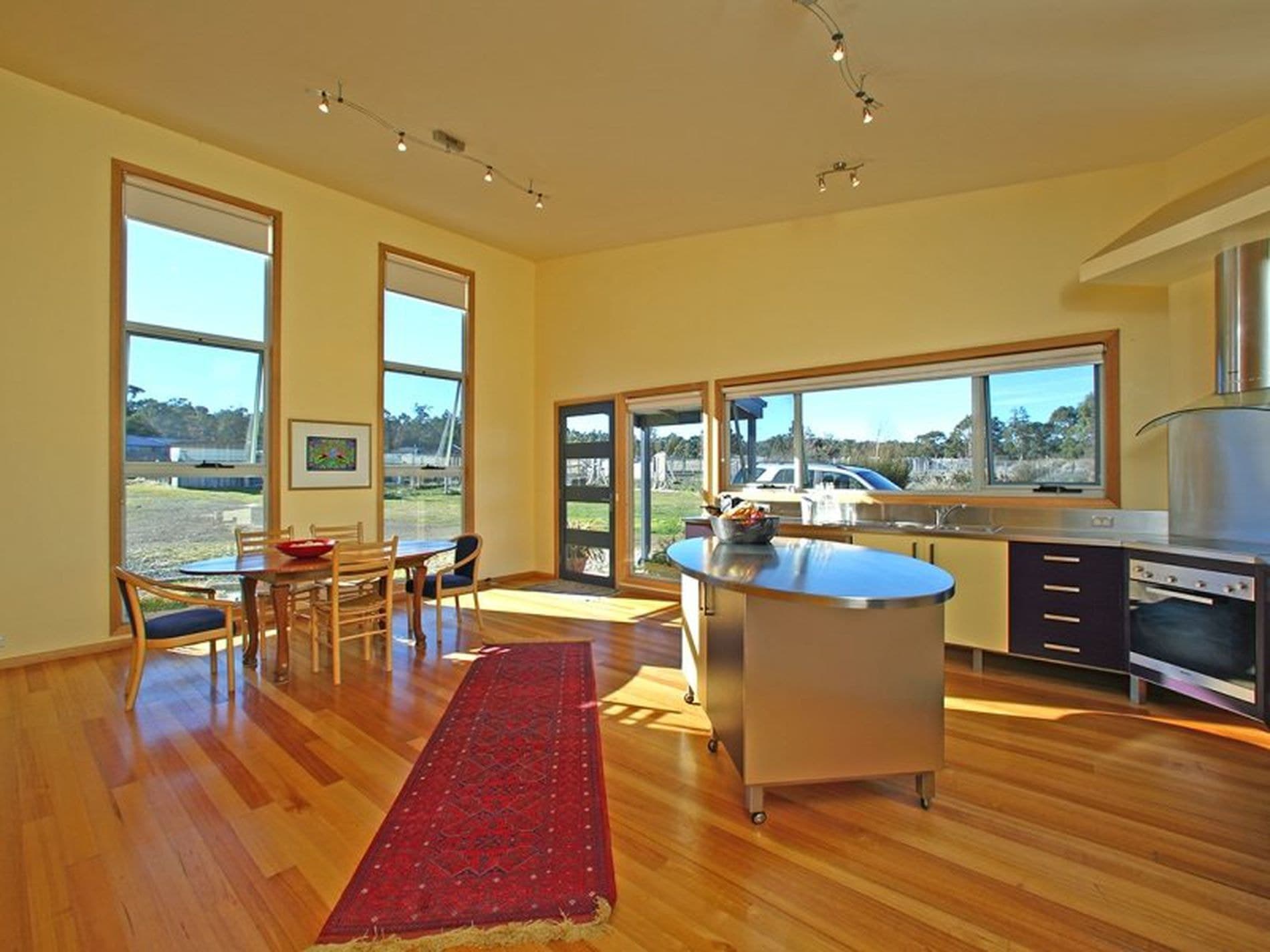 9 Penola Drive, LESLIE VALE TAS, Leslie Vale - Thumbnail 4
