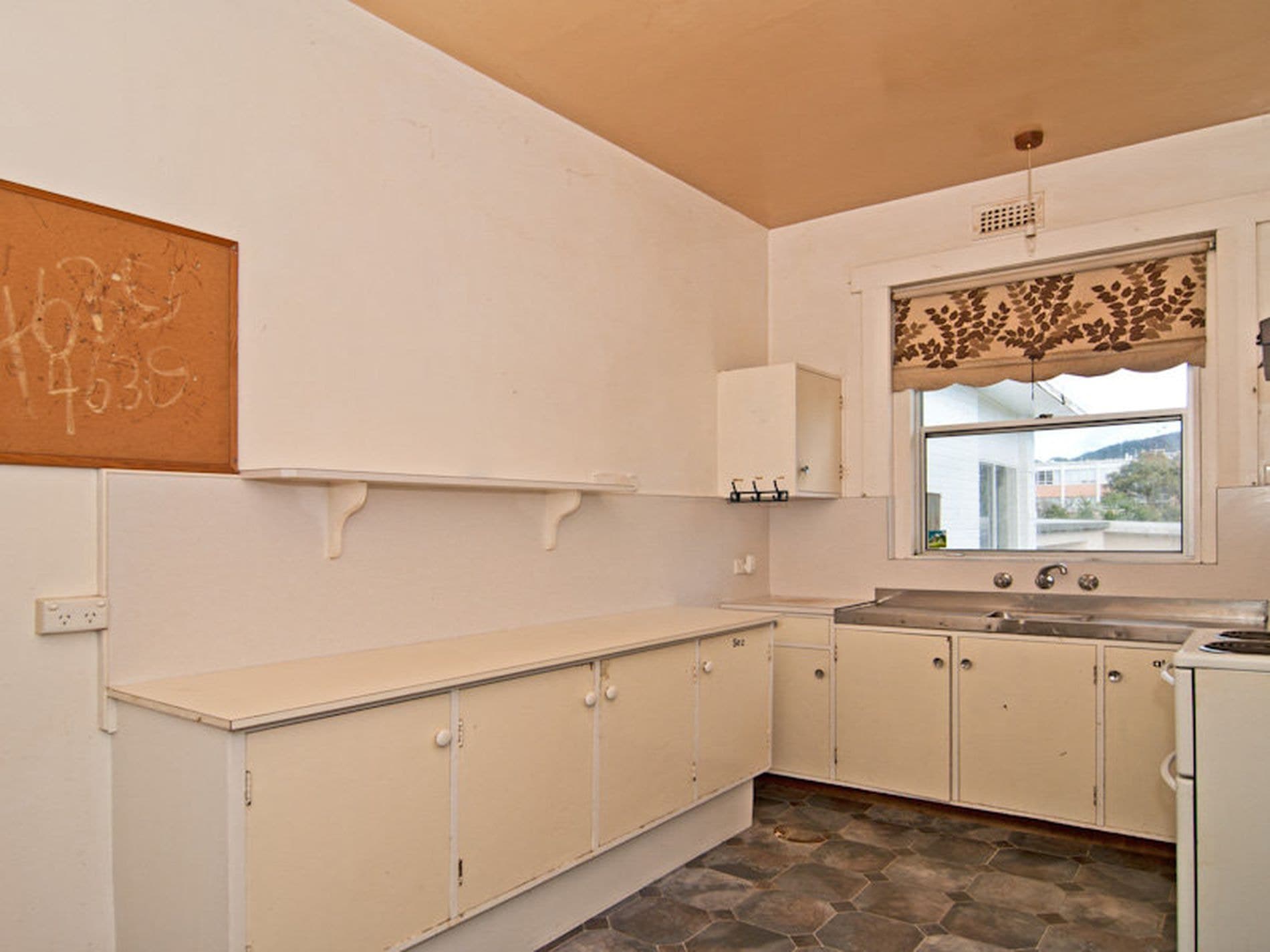 13 David Avenue, Sandy Bay, Sandy Bay - Thumbnail 6