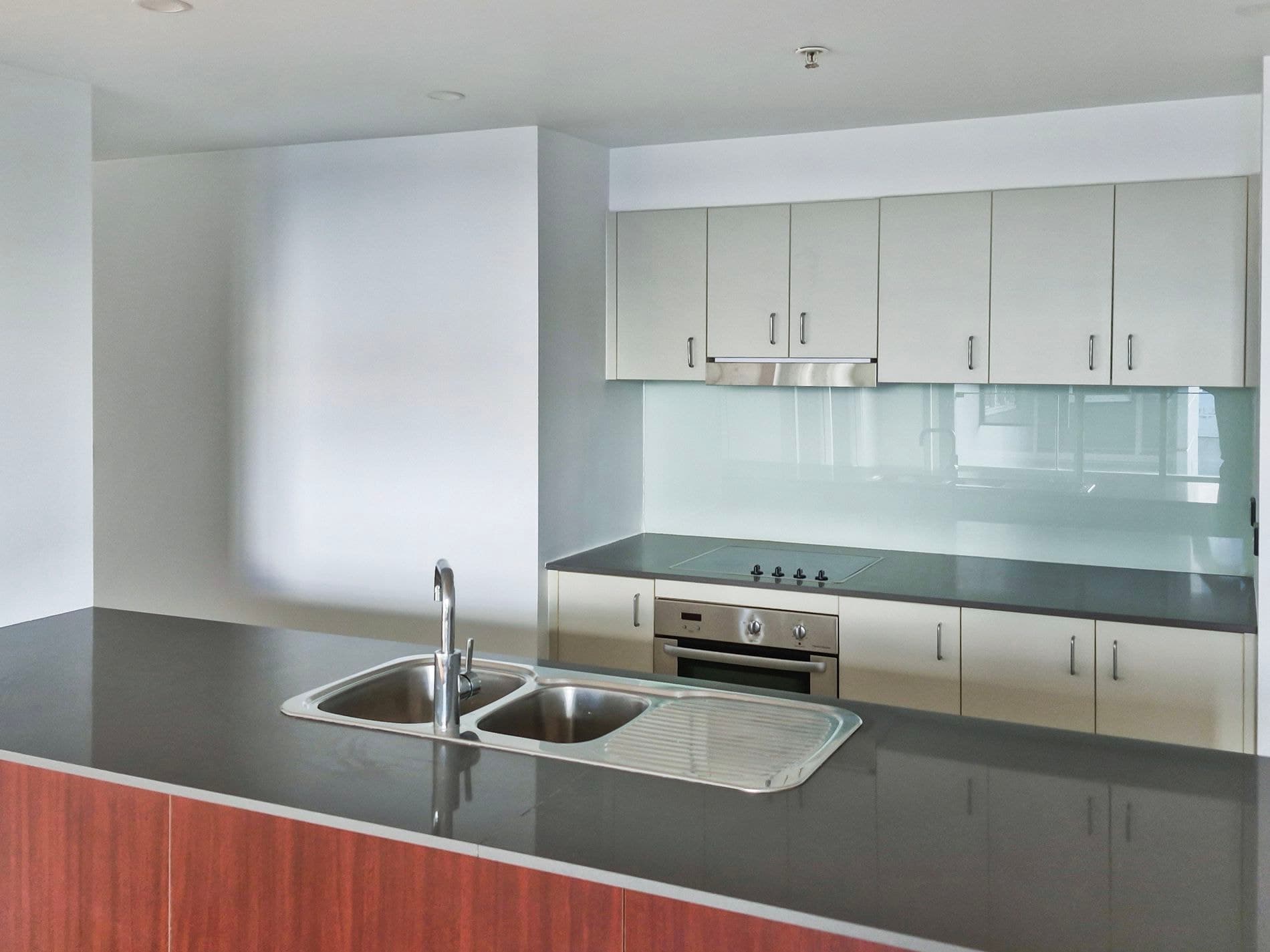 1104 / 489 Hunter Street, Newcastle, Newcastle - Thumbnail 4
