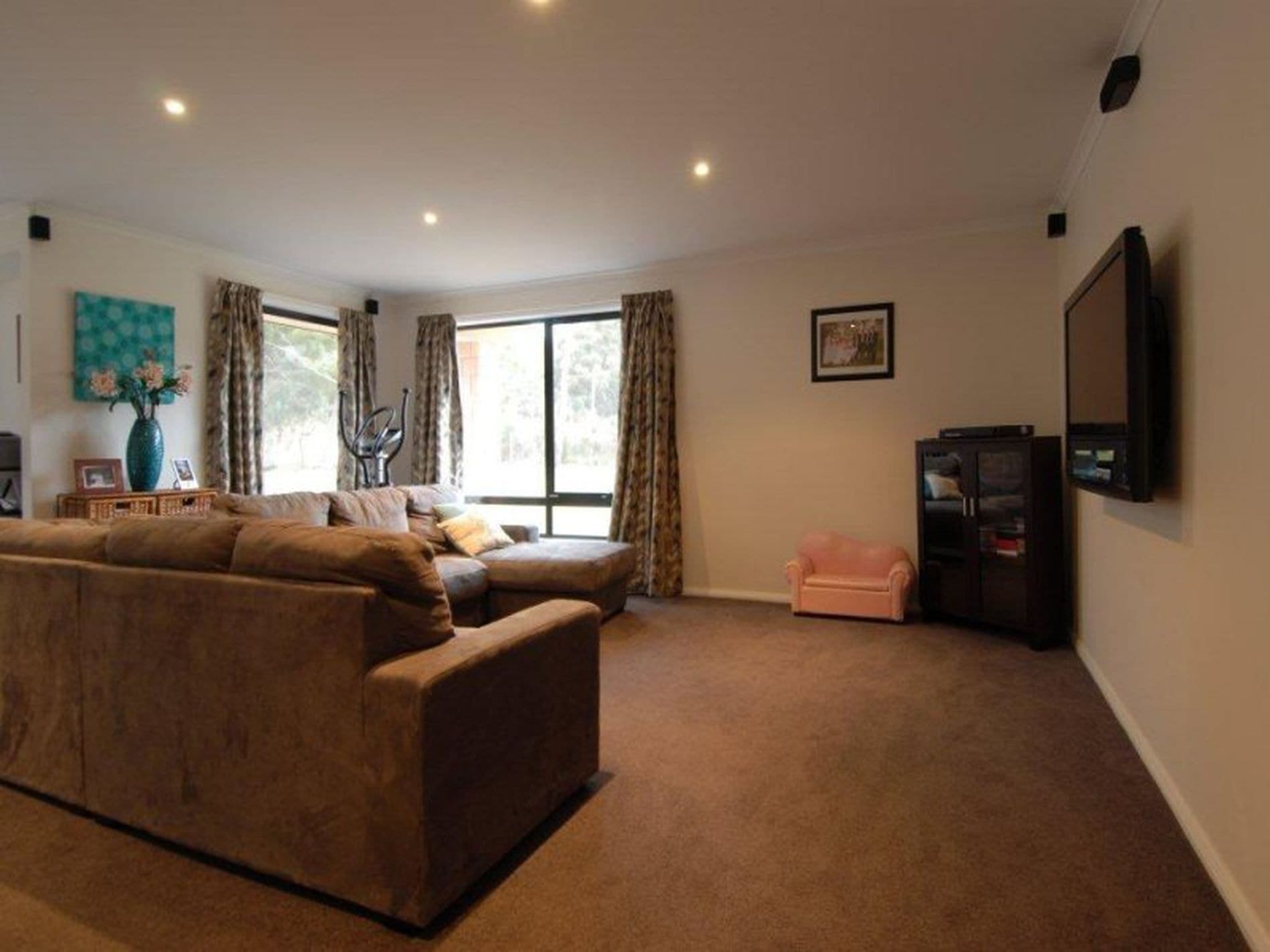 4 Websters Road, Leslie Vale, Leslie Vale - Thumbnail 3