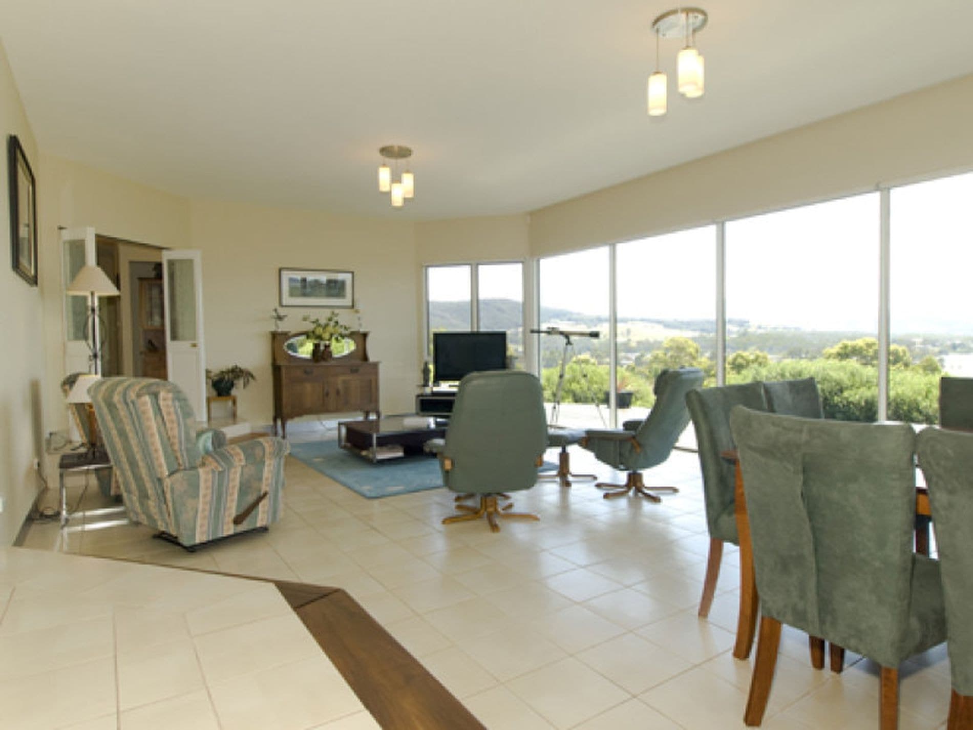 114 Old Station Road, Coningham, Coningham - Thumbnail 4