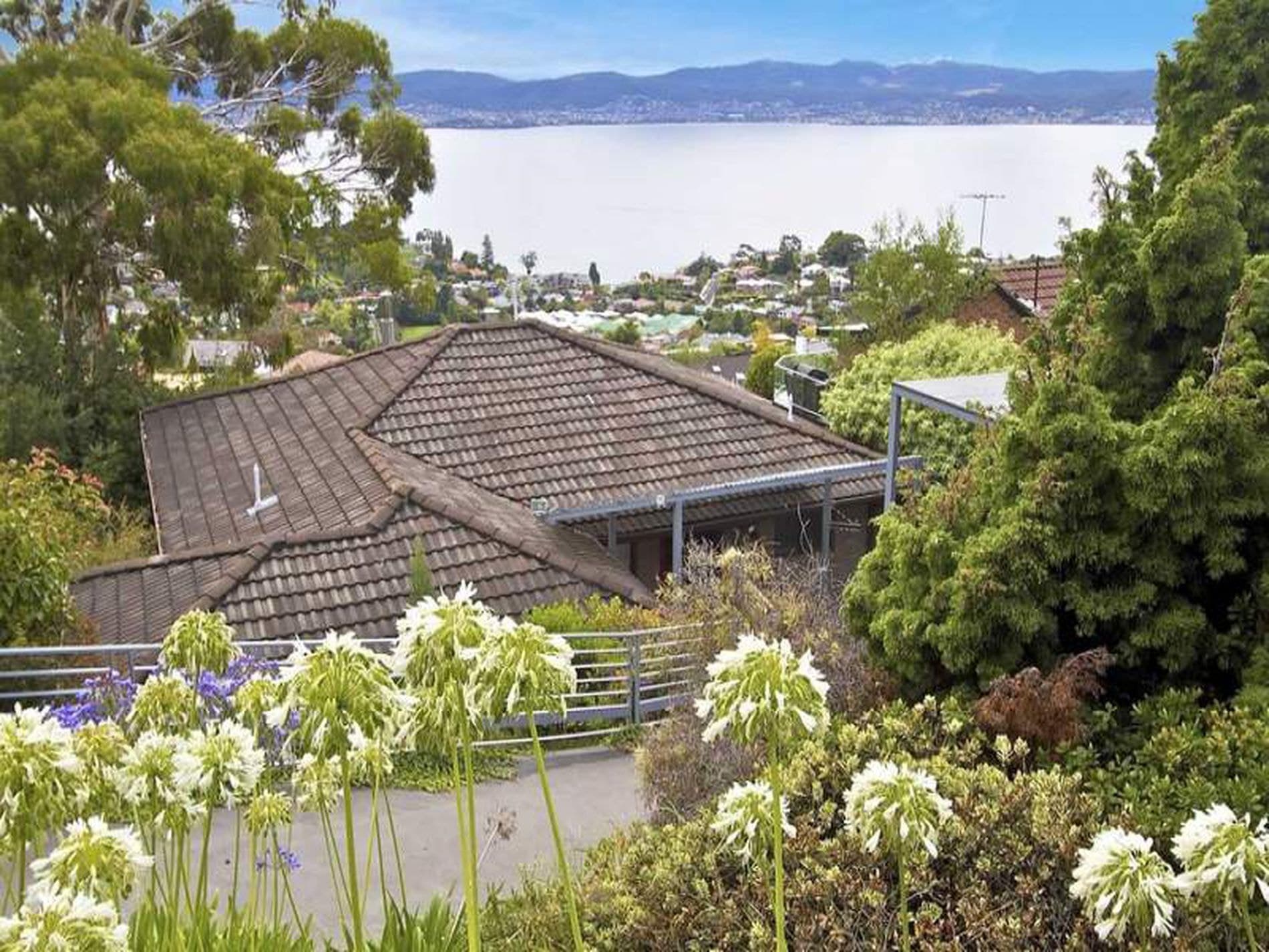 12 Nicholas Drive, Sandy Bay, Sandy Bay - Image 1