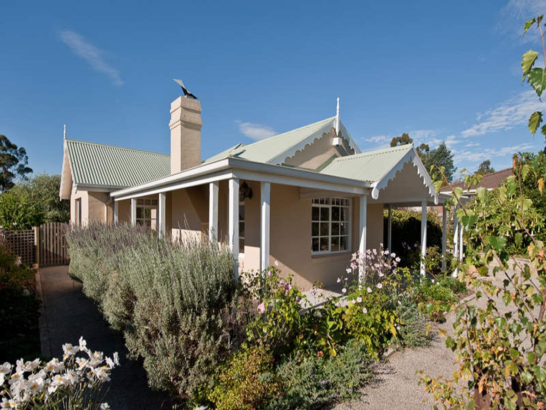 40 Redwood Road, Kingston, Kingston - Image 1