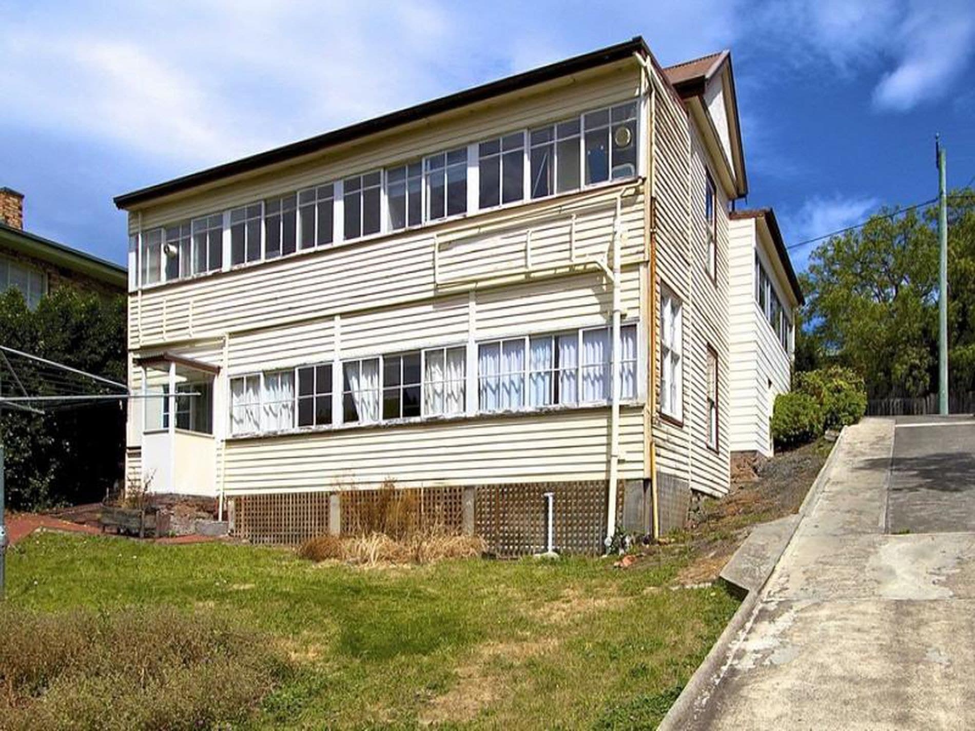 17 MacFarlane Street, SOUTH HOBART TAS, South Hobart - Thumbnail 2