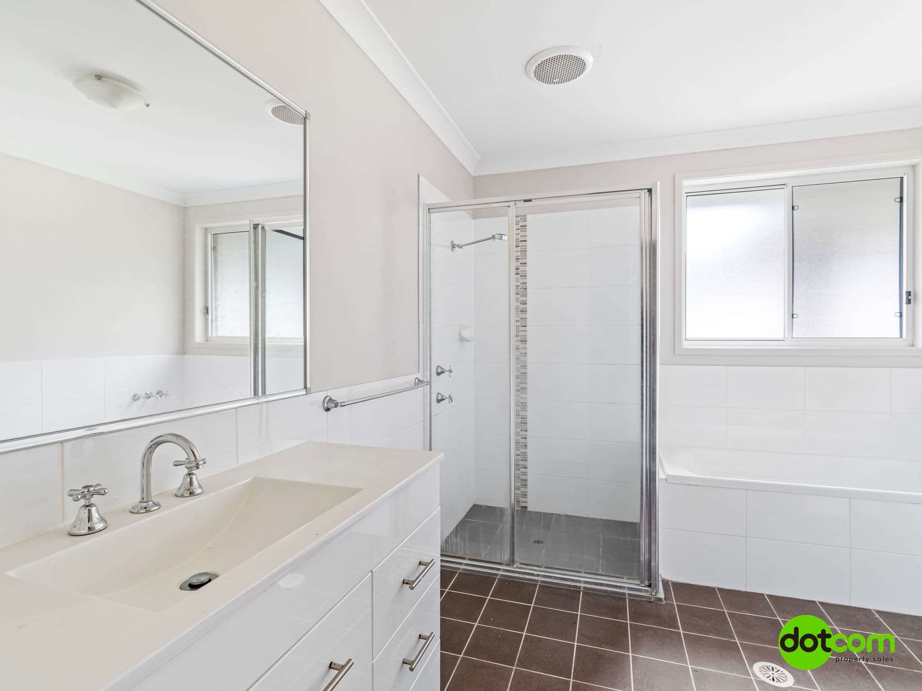 20 Primrose Drive, Hamlyn Terrace, Hamlyn Terrace - Thumbnail 6