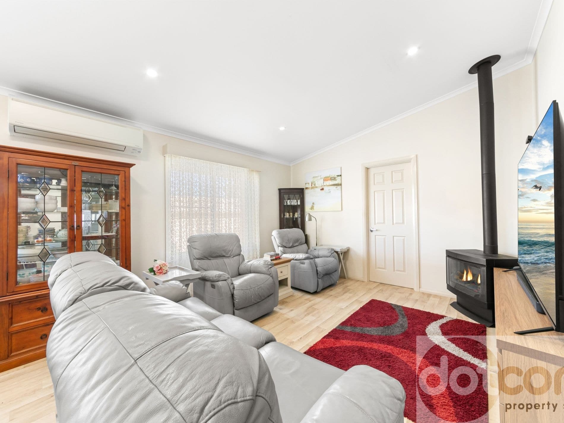 230 / 51 Kamilaroo Avenue, Lake Munmorah - Thumbnail 2