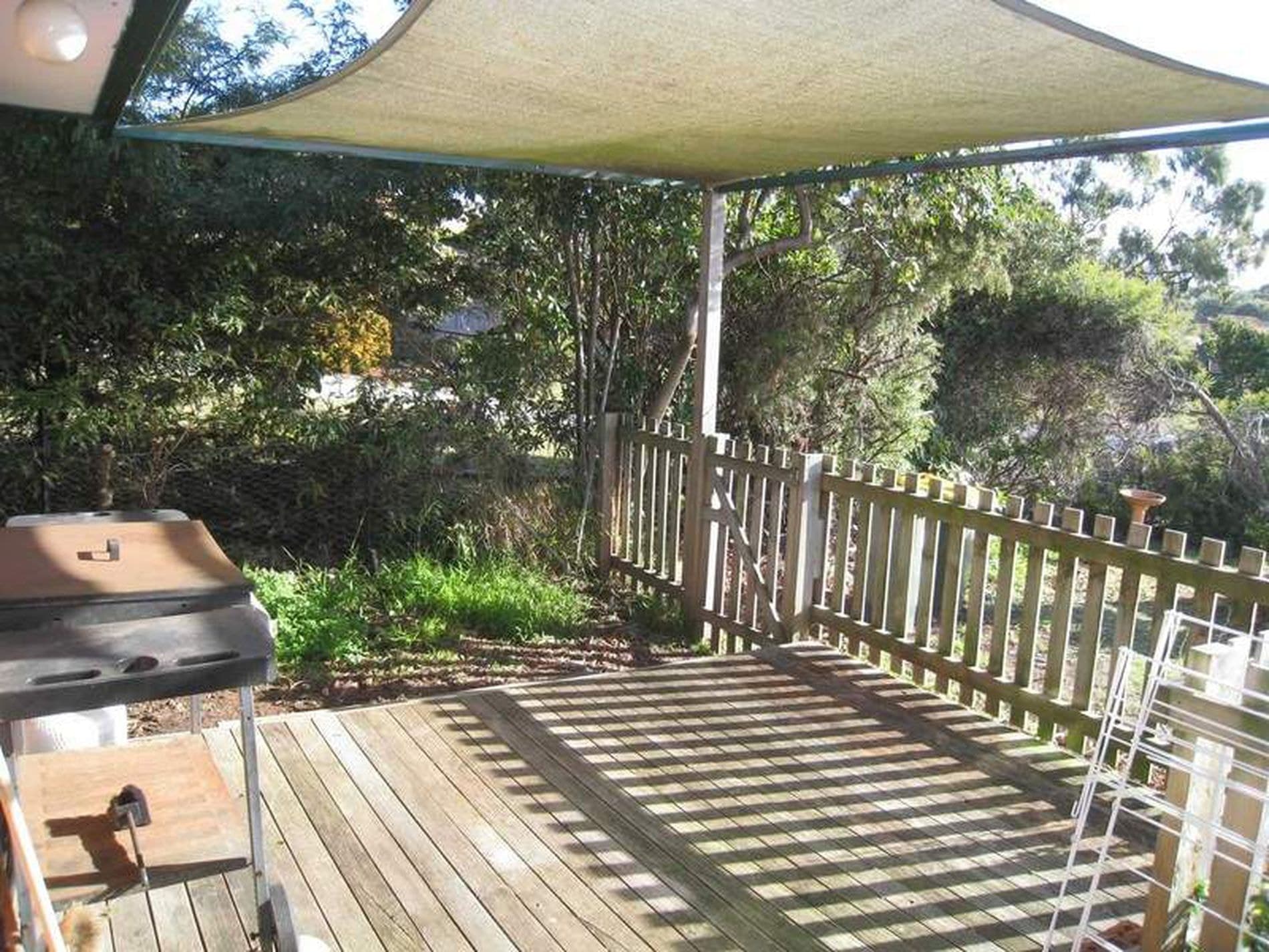 3 bedroom villa with yard, Blackmans Bay - Thumbnail 8