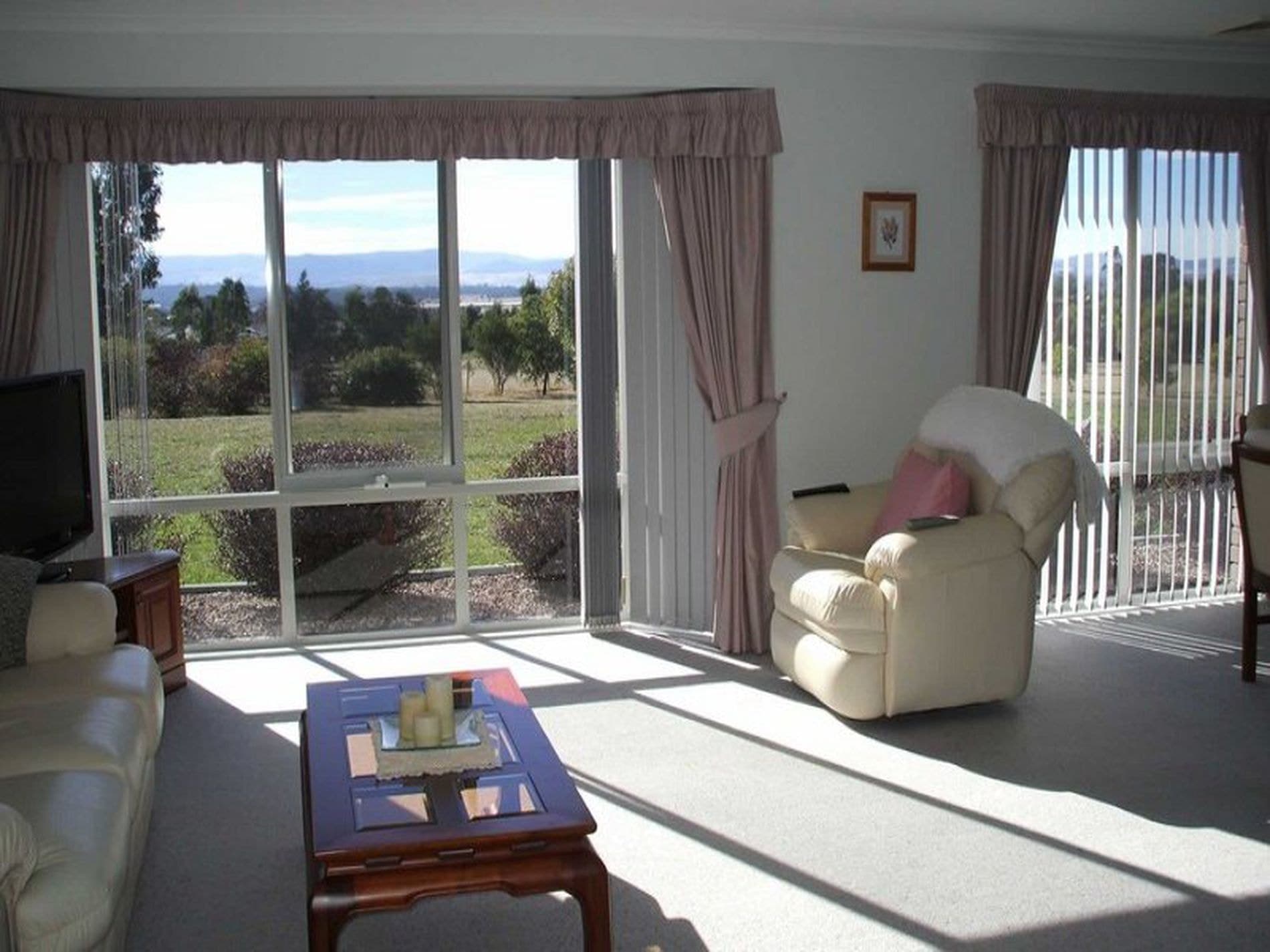 50 Jeune Drive, Acton Park, Acton Park - Thumbnail 4