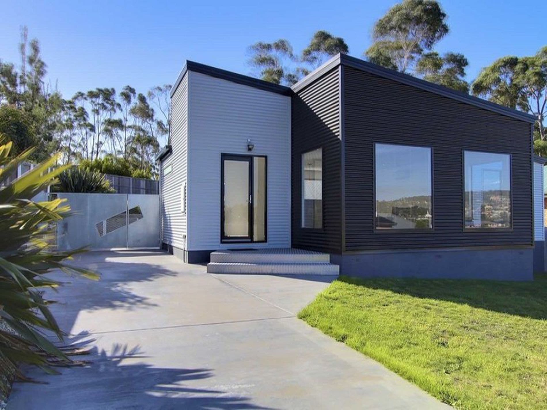 80 Willowbend Road, Kingston, Kingston - Image 1