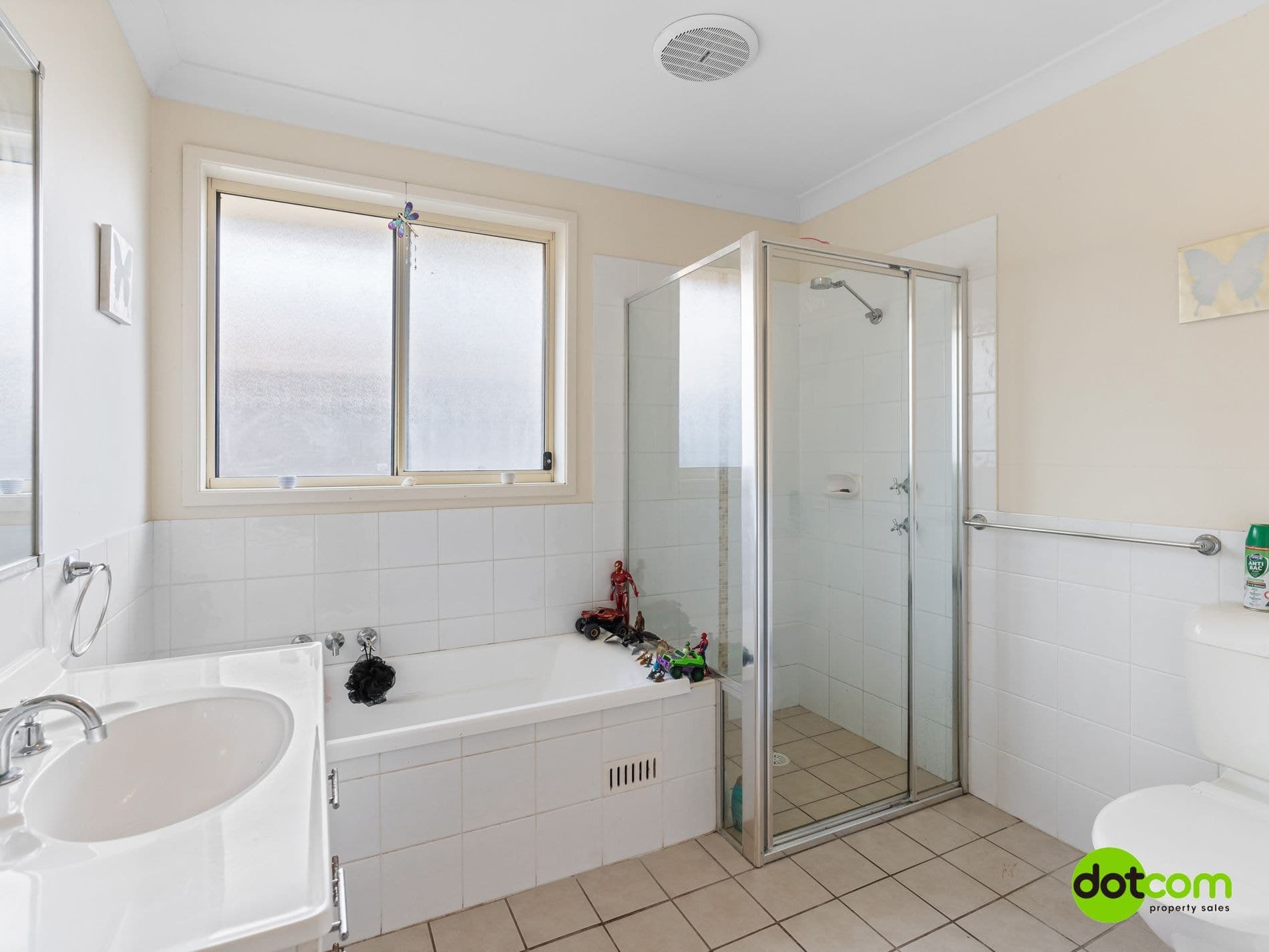 9 Primrose Drive, Hamlyn Terrace, Hamlyn Terrace - Thumbnail 6