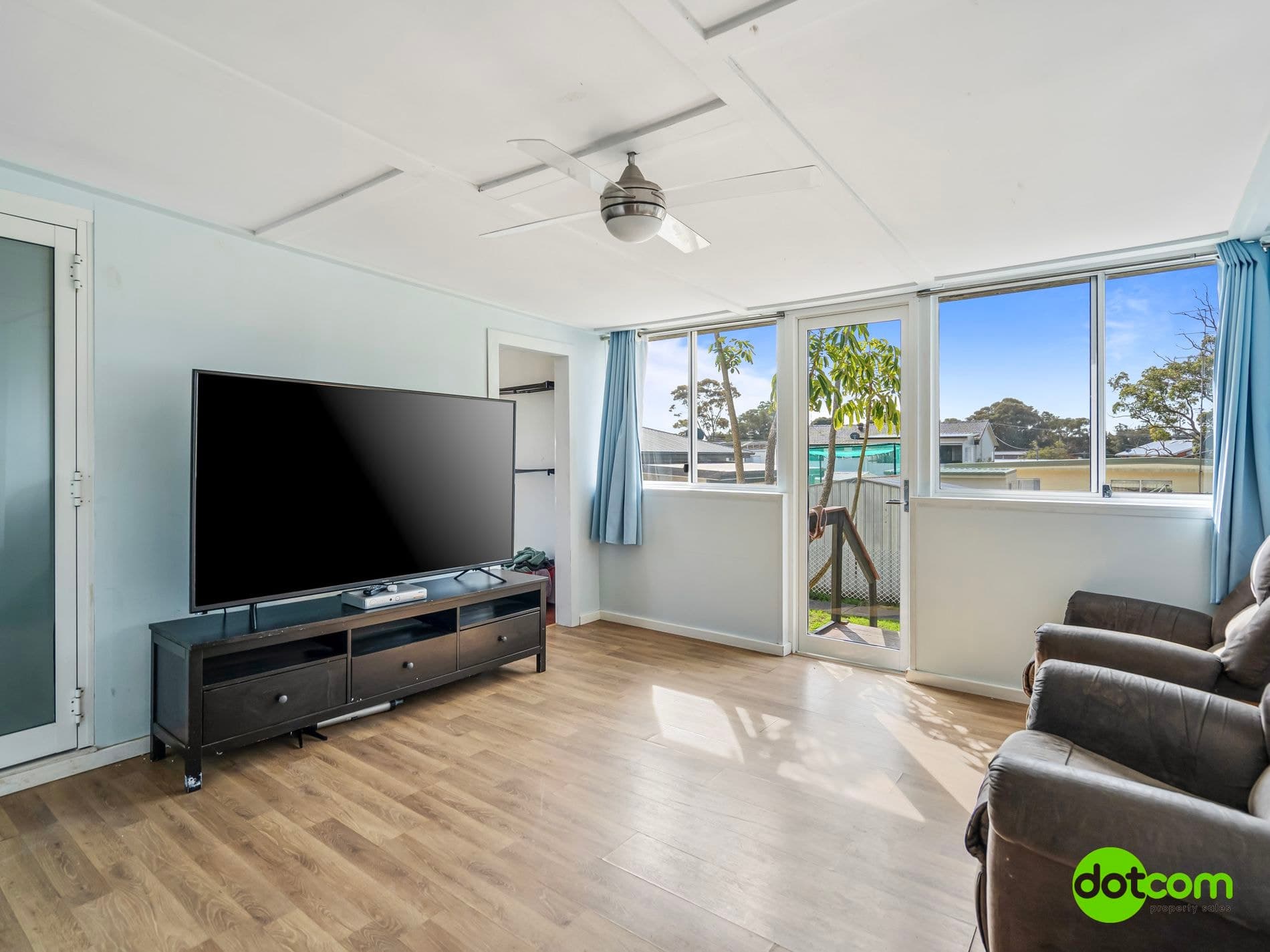 7 Ocean View Road, Gorokan, Gorokan - Thumbnail 2