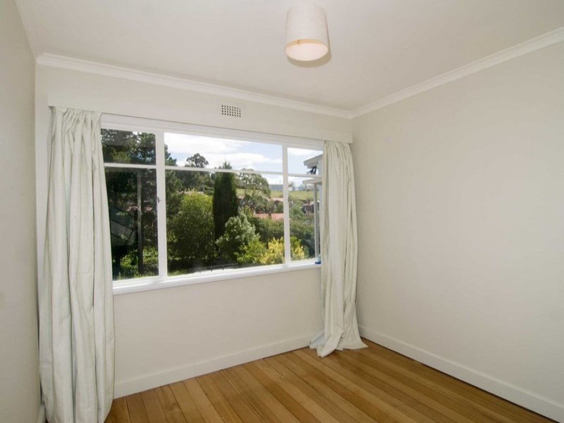 12 Forster Street, NEW TOWN TAS, New Town - Thumbnail 6