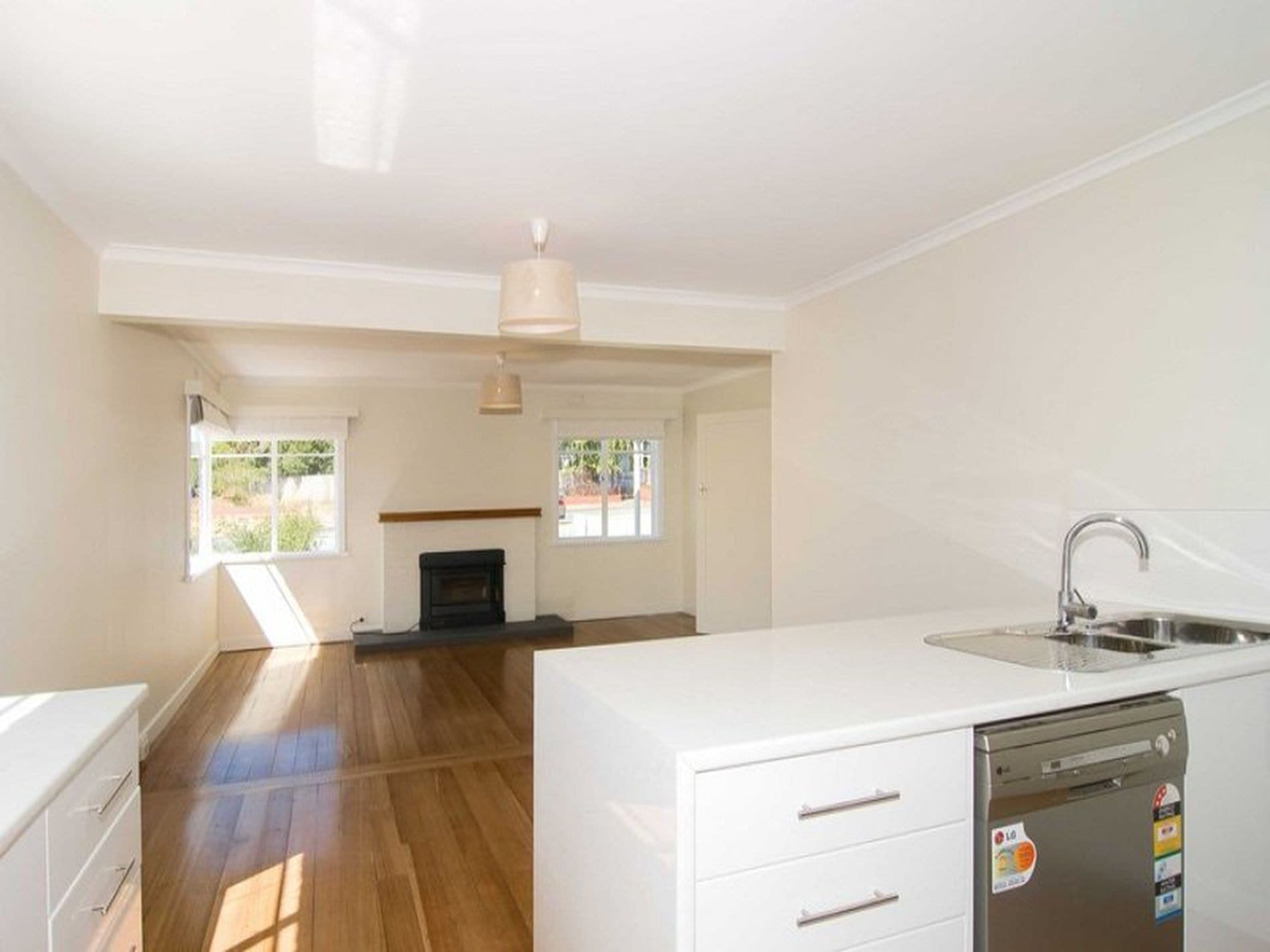 12 Forster Street, NEW TOWN TAS, New Town - Thumbnail 7