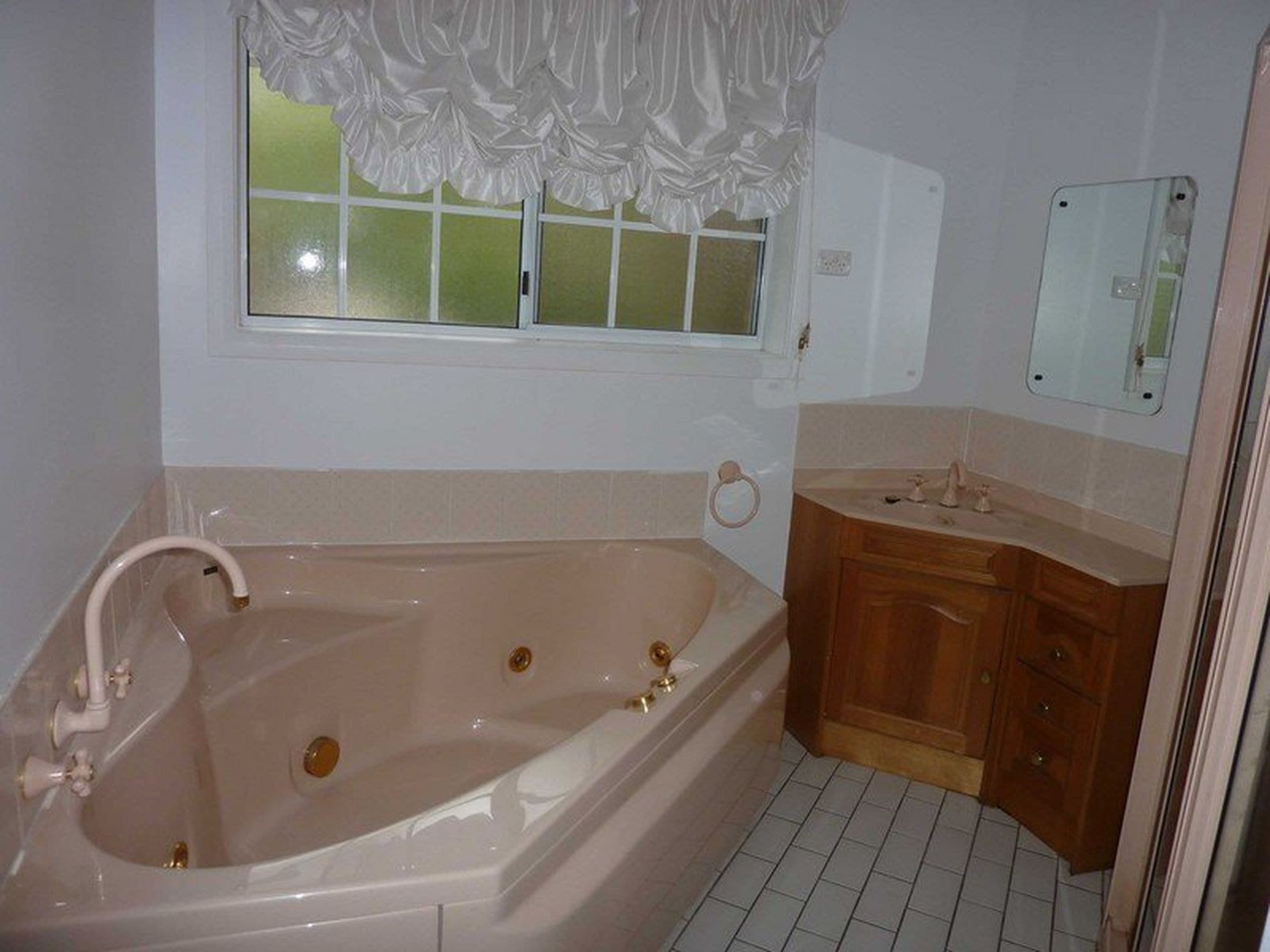 4 Amberley Court, BLACKMANS BAY TAS, Blackmans Bay - Thumbnail 4